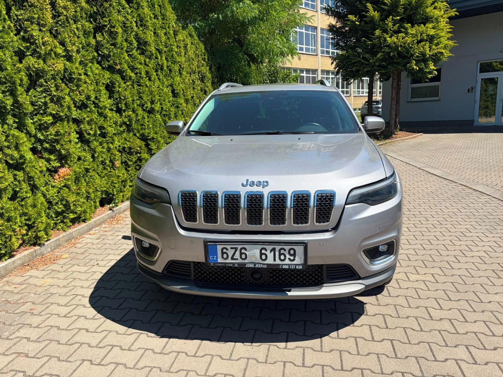 Jeep Cherokee, 2.2 M-Jet 143kW Limited 4x4 AT - fotka 2