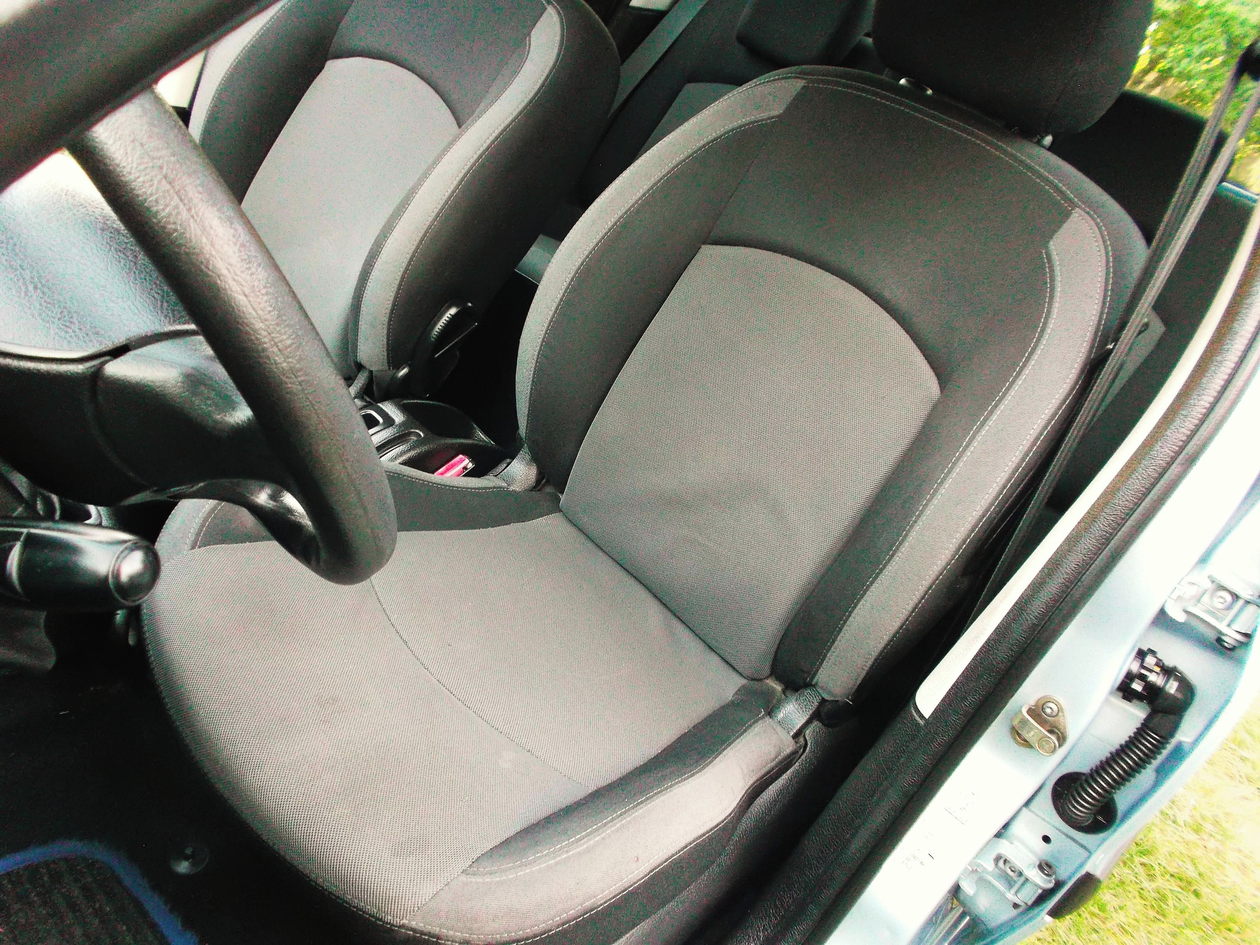 Peugeot 206, 1.1-5dve-bohatá výbava-nová-tk - fotka 6