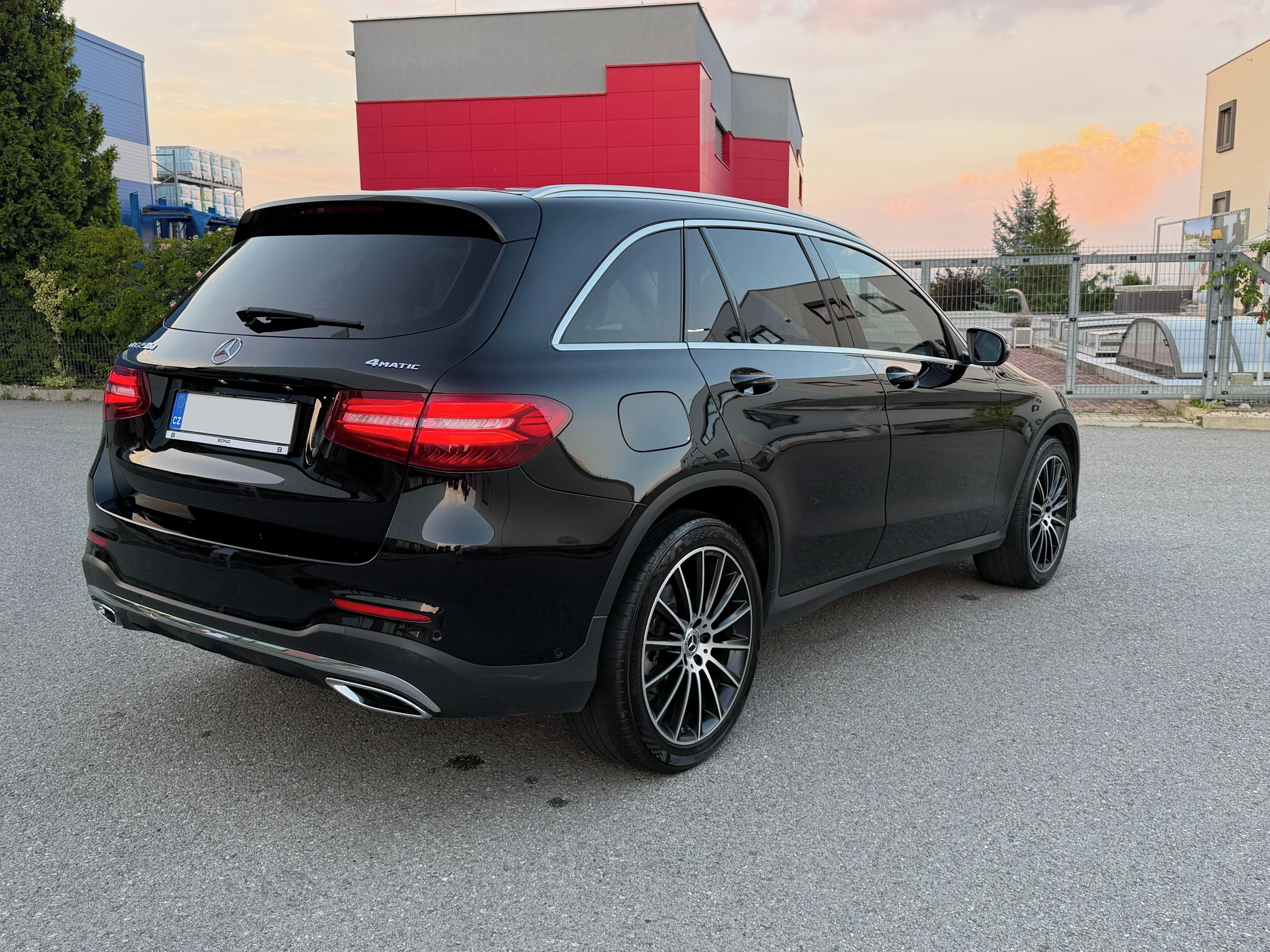 Mercedes-Benz GLC, 250d 4MATIC,Kuže,Amg,BLACK - fotka 4