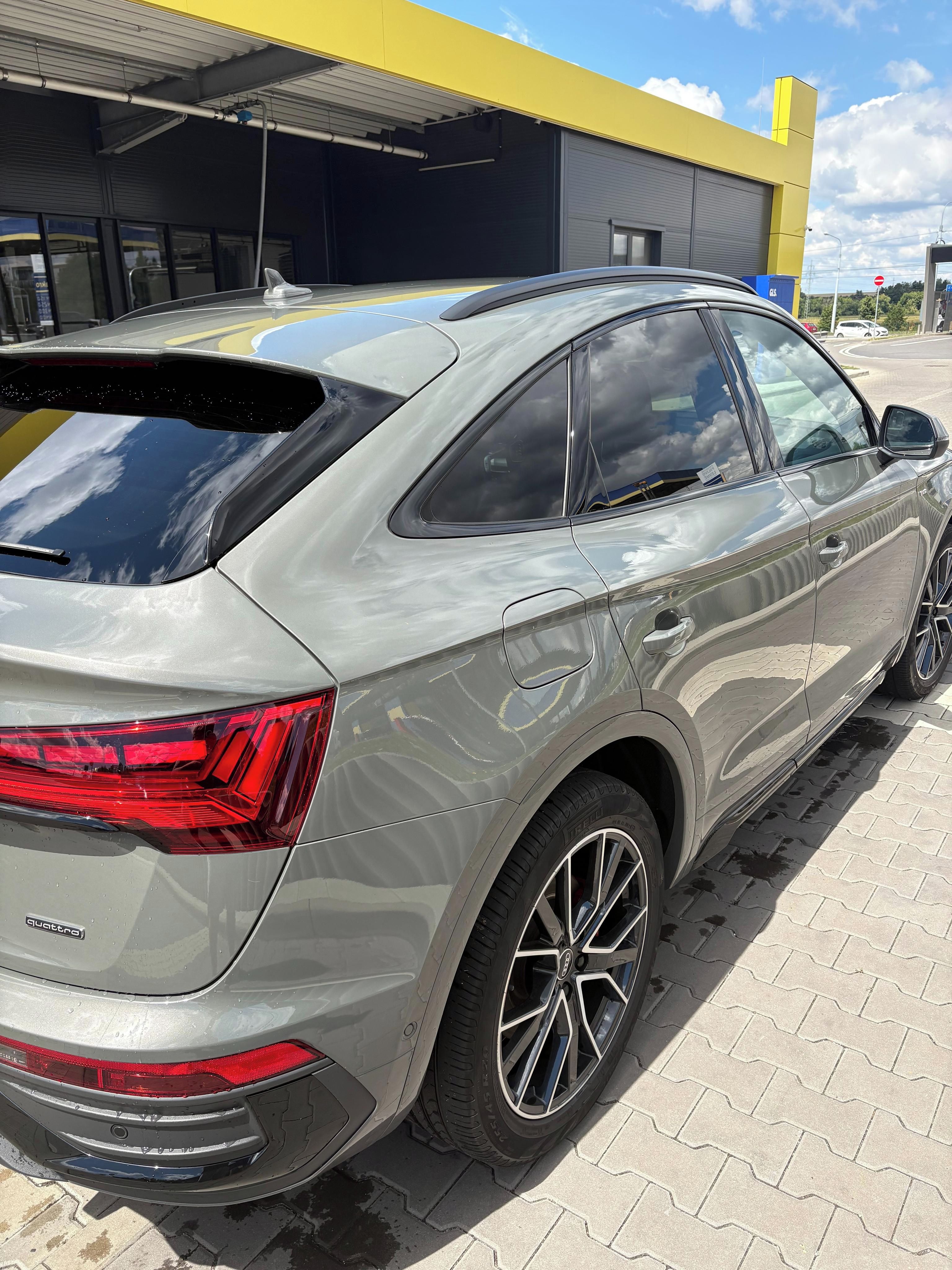 Audi Q5, AUDI Q5 Sportback S-line - fotka 5