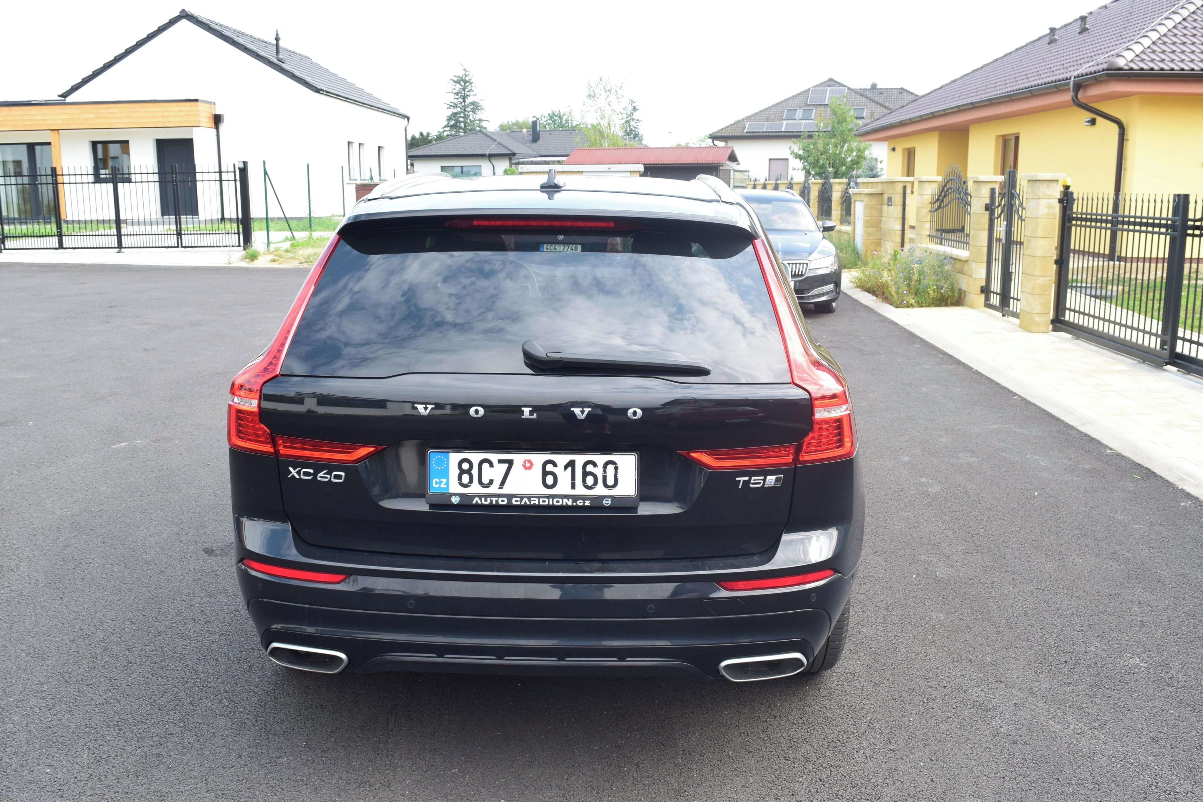 Volvo XC60, po servisu + zimní sada kol - fotka 2