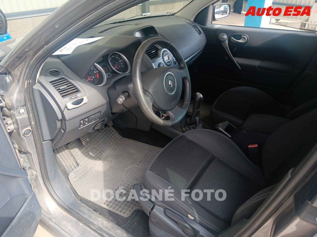 Renault Mégane, 1.6i,2.maj,ČR - fotka 3