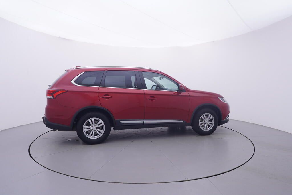 Mitsubishi Outlander, 2.0 Mivec 110 kW - fotka 6