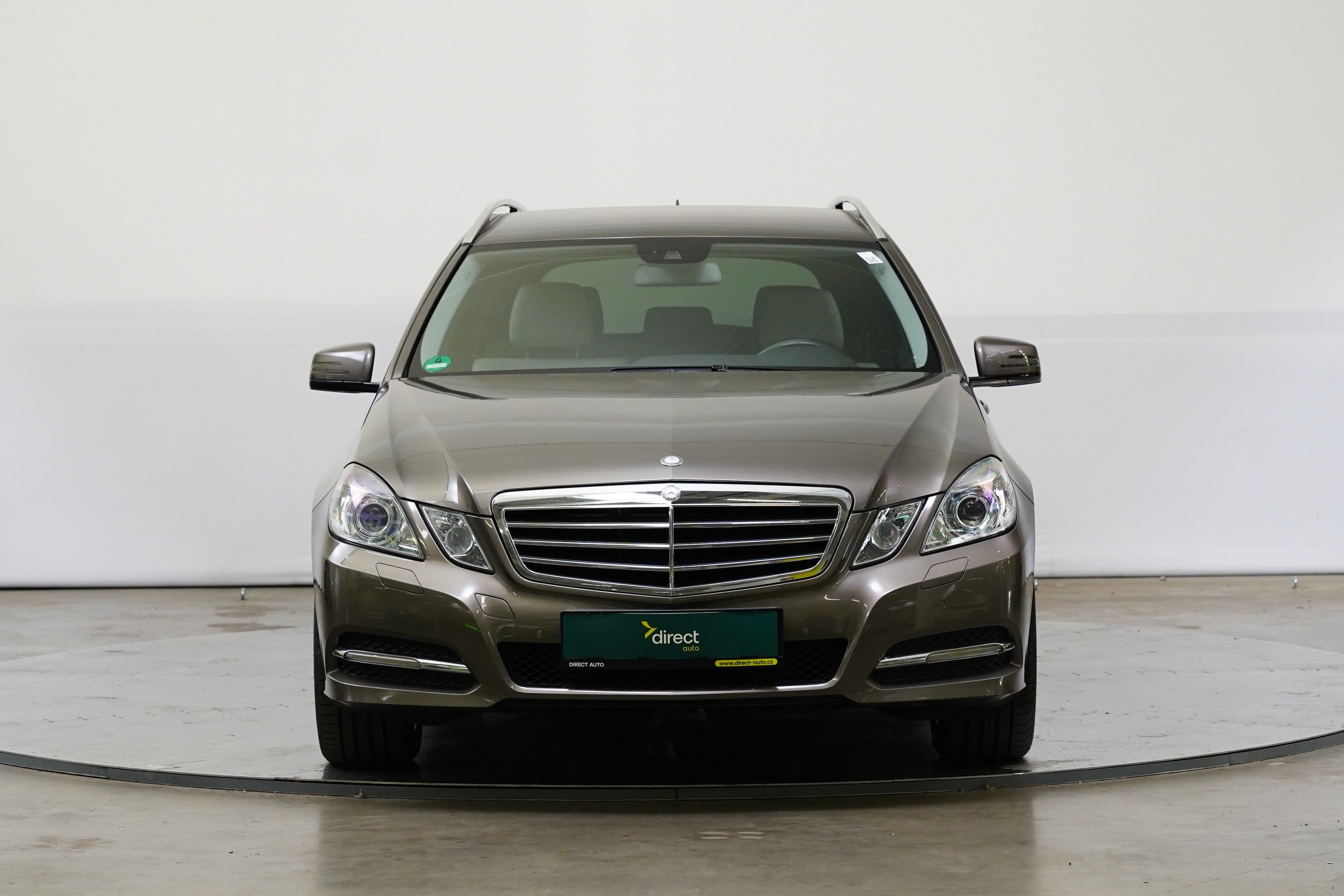 Mercedes-Benz Třídy E, 200T 135 kW Avantgarde - fotka 4