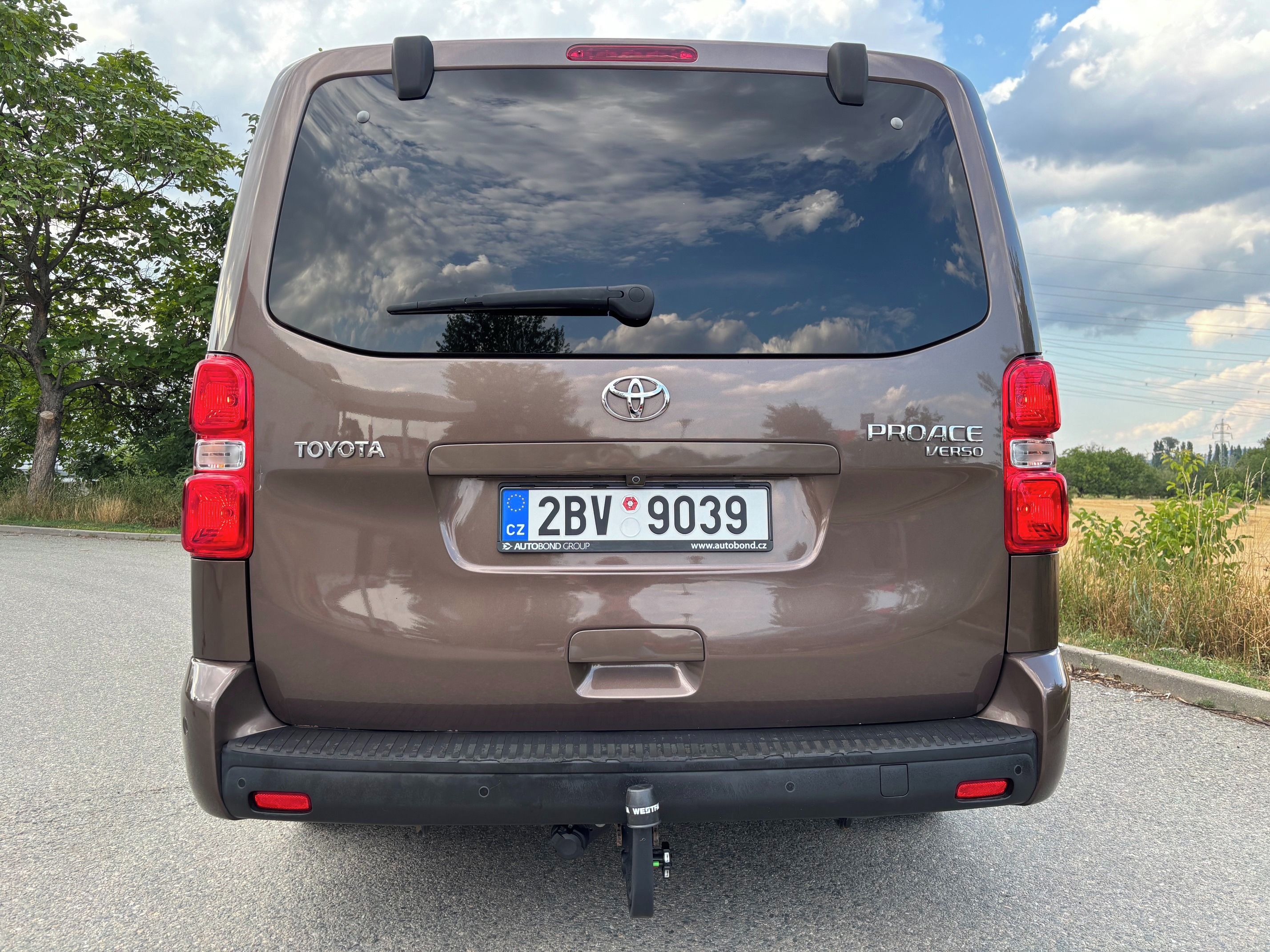 Toyota Proace, 2,0D4-D FAMILY LONG,1.maj.ČR - fotka 4