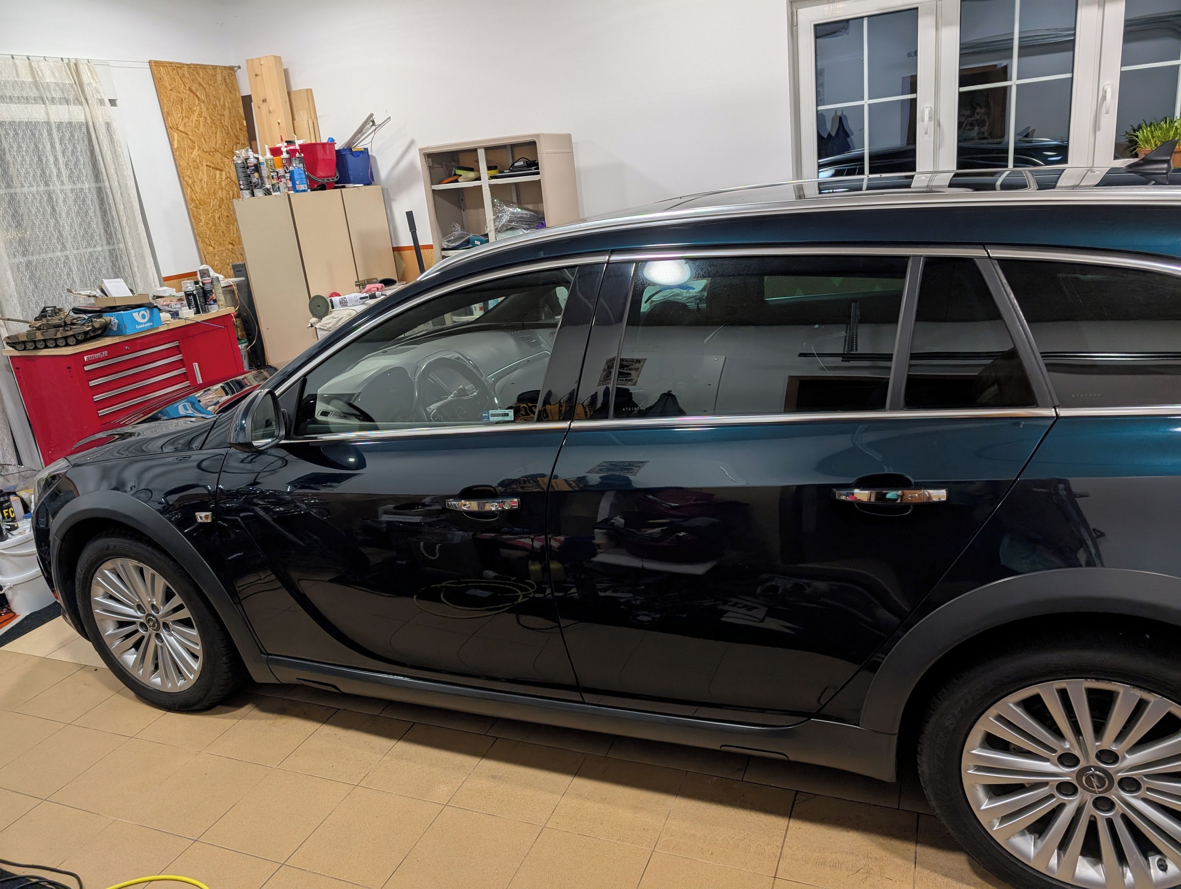 Opel Insignia, Country Tourer TOP stav