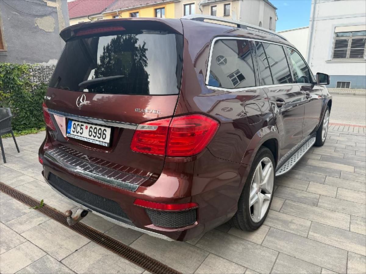 Mercedes-Benz GL, 3,0 GL 350 Bluetec 4Matic - fotka 6