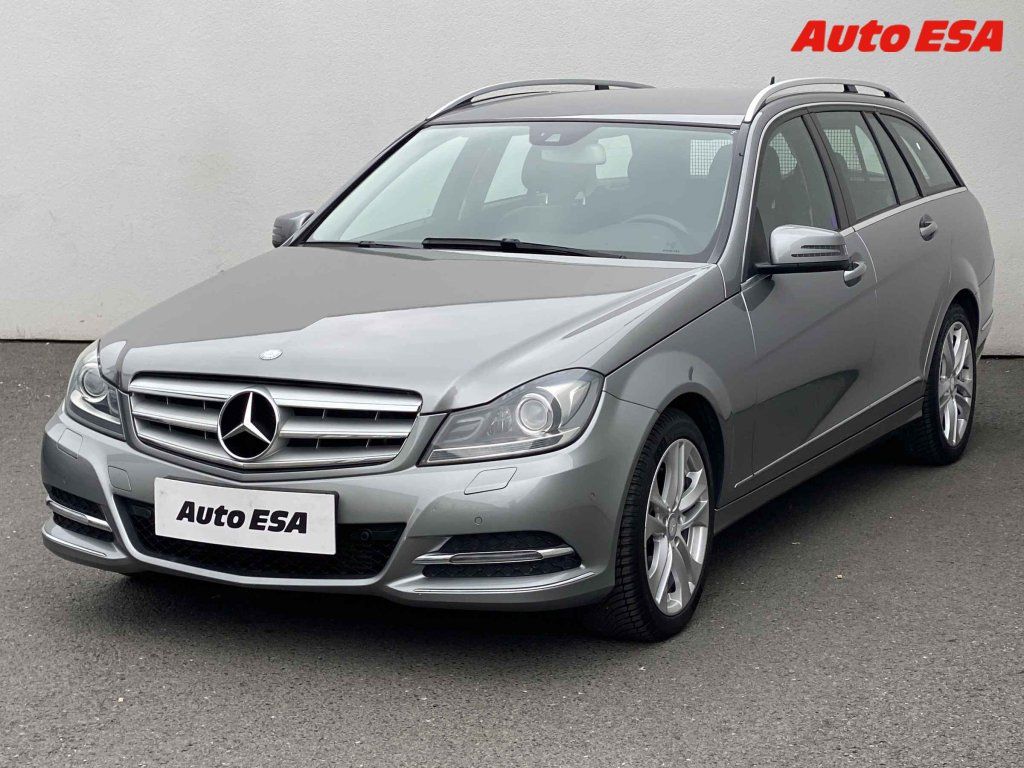 Mercedes-Benz Třídy C, 1.8 C200 - fotka 3