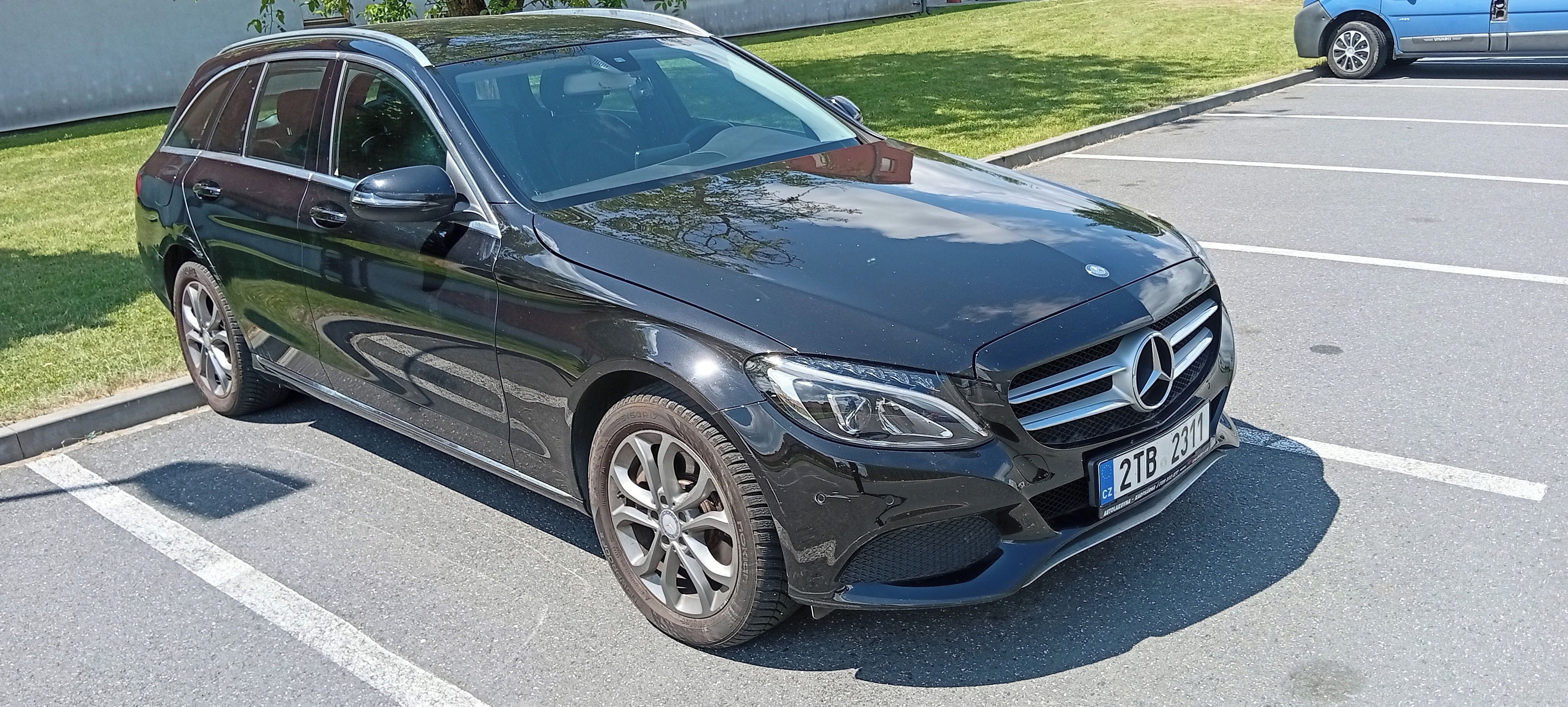 Mercedes-Benz Třídy C, Mercedes Benz C - fotka 3