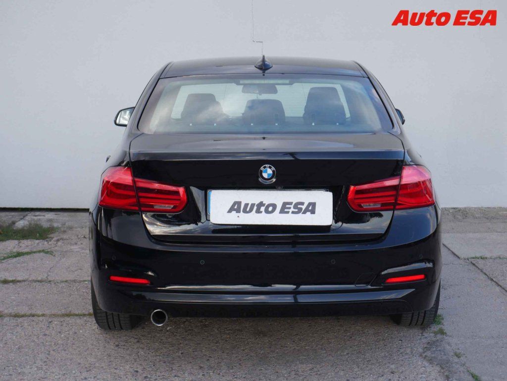 BMW Řada 3, 1.5 i,2.maj,ČR - fotka 5