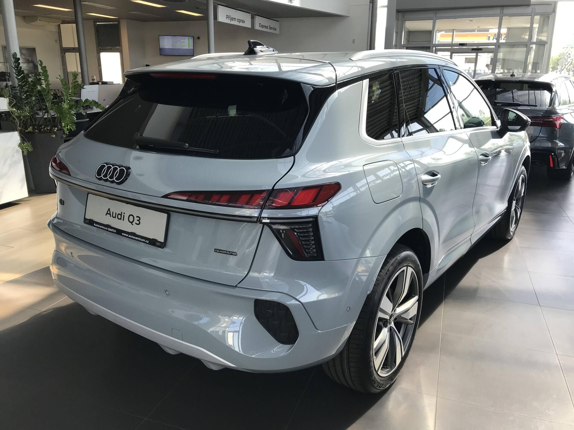 Audi Q3, quattro ST7 2,0TFSI - fotka 5