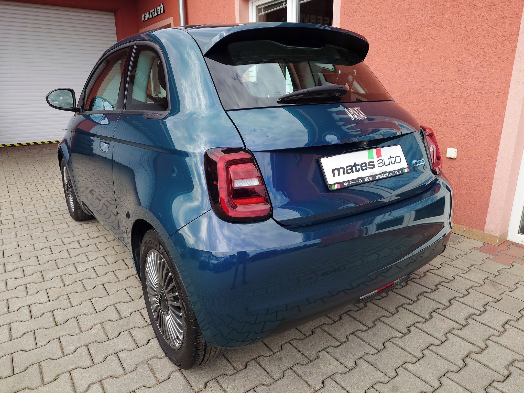 Fiat 500E, 42 kWh, 87 kW Icon (ODPOČET DP - fotka 4