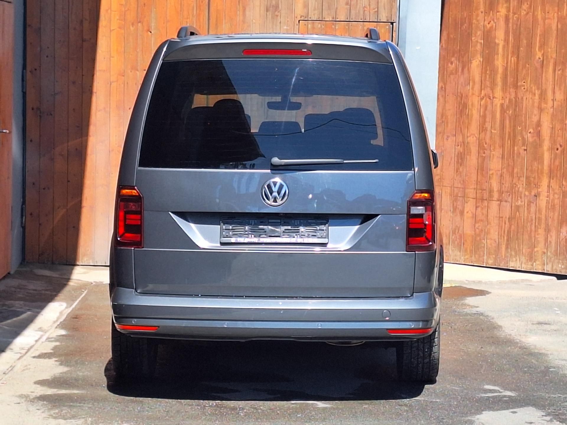 Volkswagen Caddy, MAXI 2,0TDi 7míst DSG HIGHLINE - fotka 6