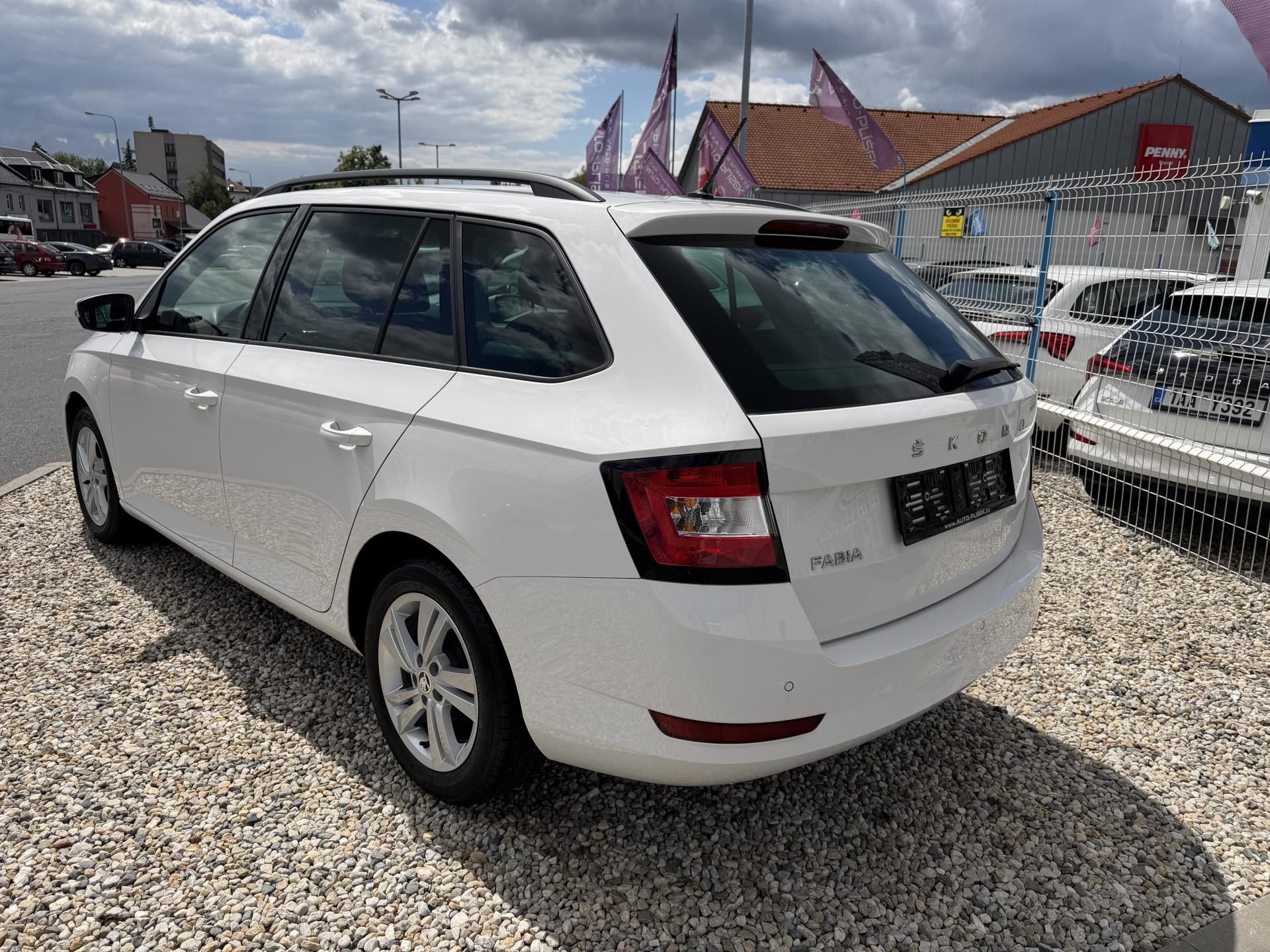 Škoda Fabia, Com.III 1,0 TSi/70kW -Ambition - fotka 5