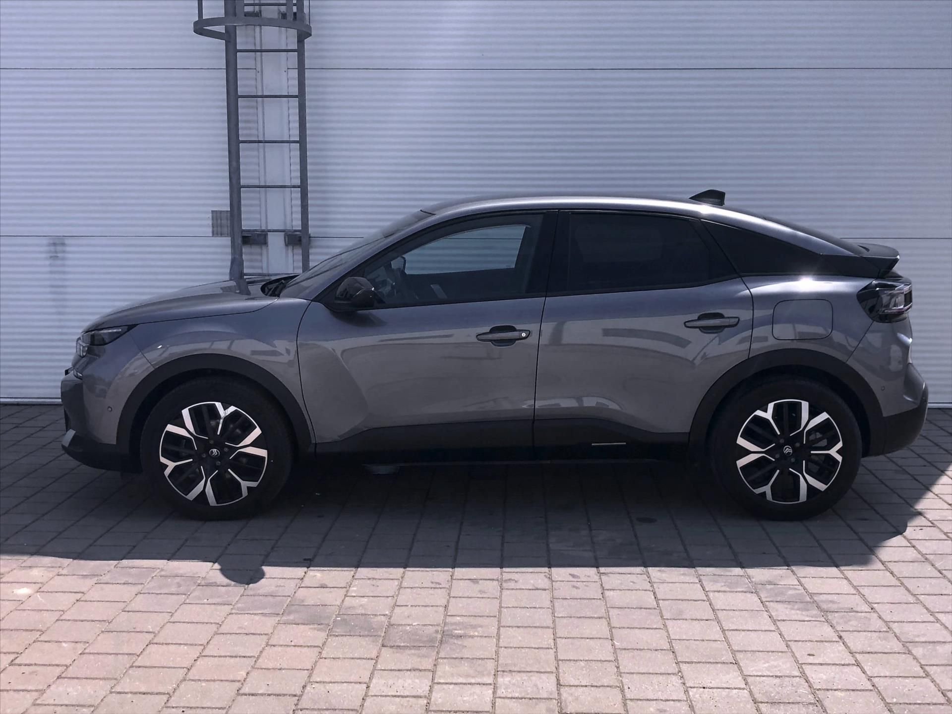 Citroën C4, 1,2 Petrol MAX 130k Automatic - fotka 6