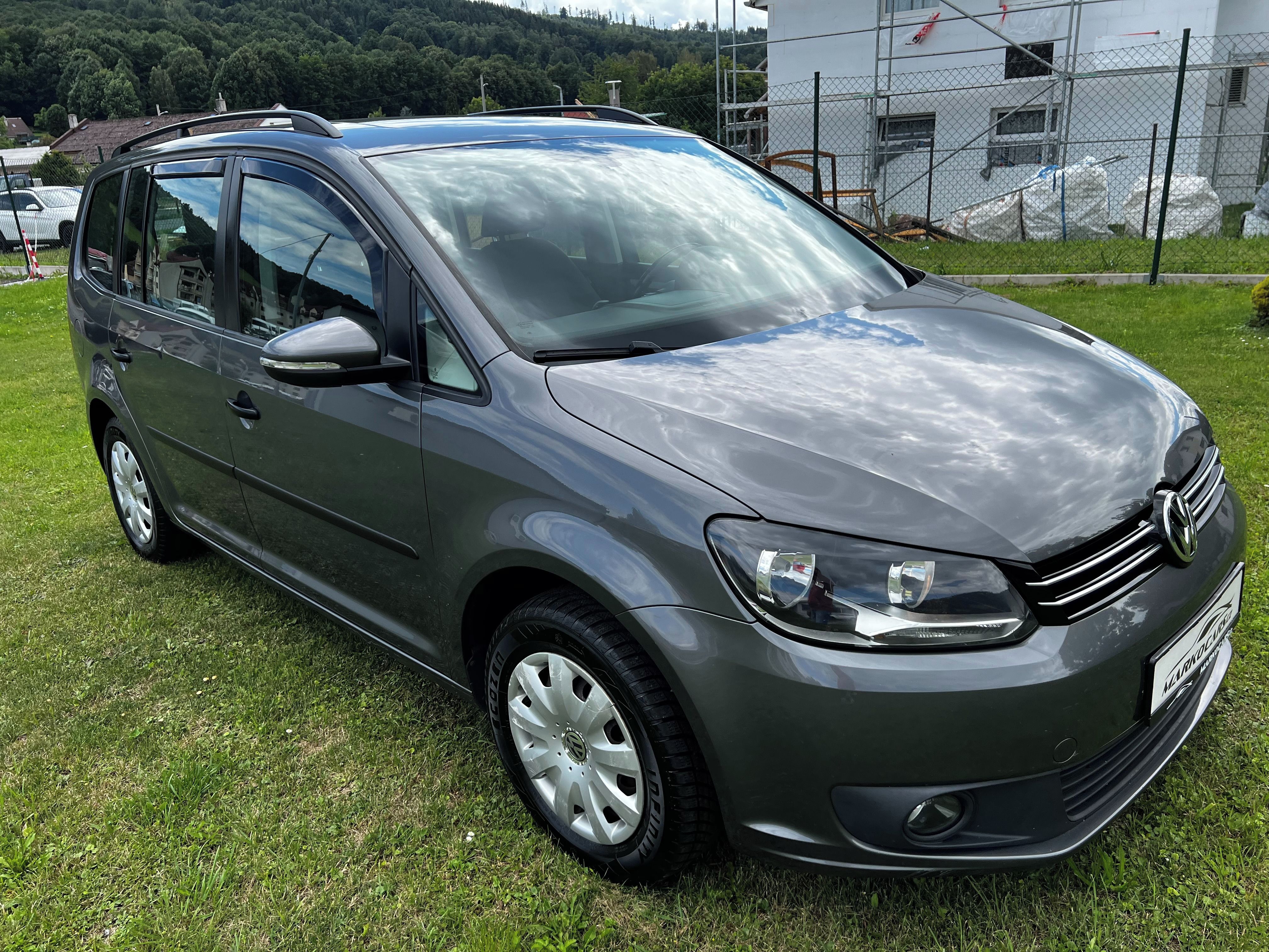 Volkswagen Touran, 1.6 TDi PANORAMA TAŽNÉ  7 MÍST - fotka 3