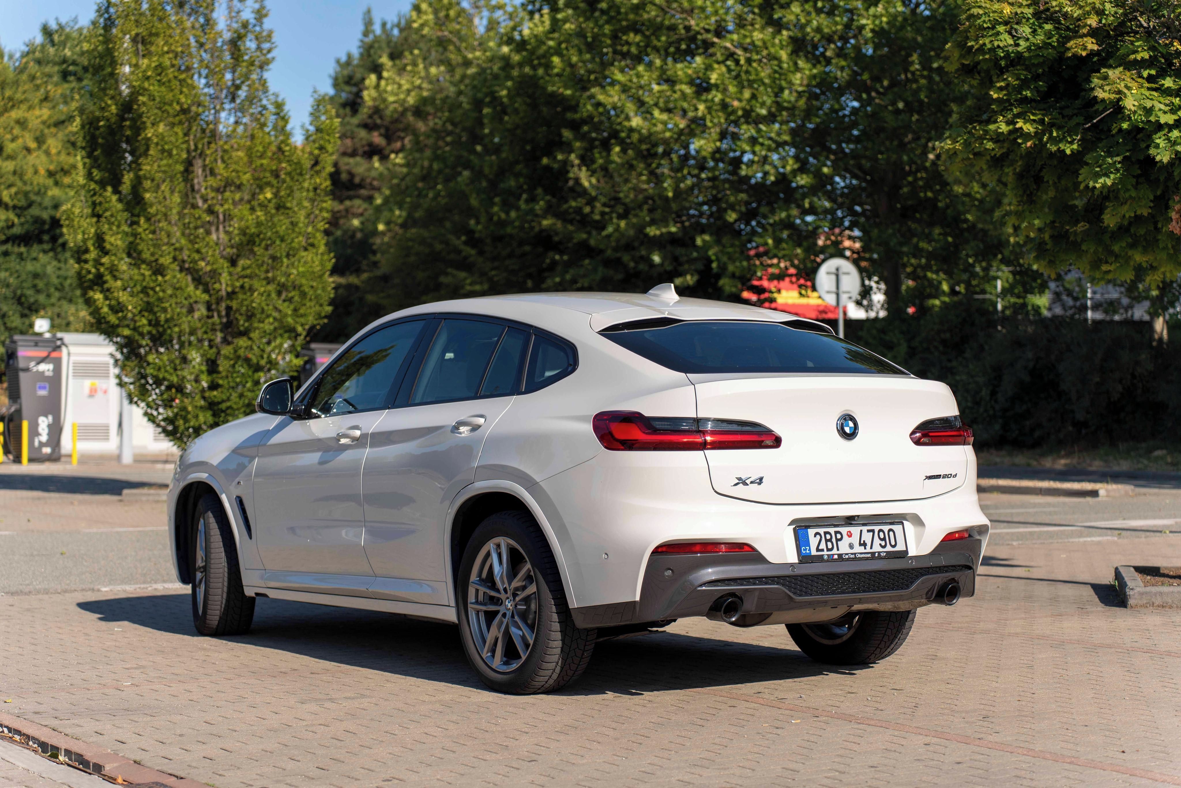 BMW X4, xDrive20d M Sport paket - fotka 2