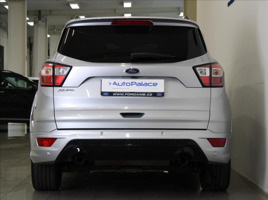 Ford Kuga, 2,0 EBlue 132kW 4x4 AT ST-line - fotka 4