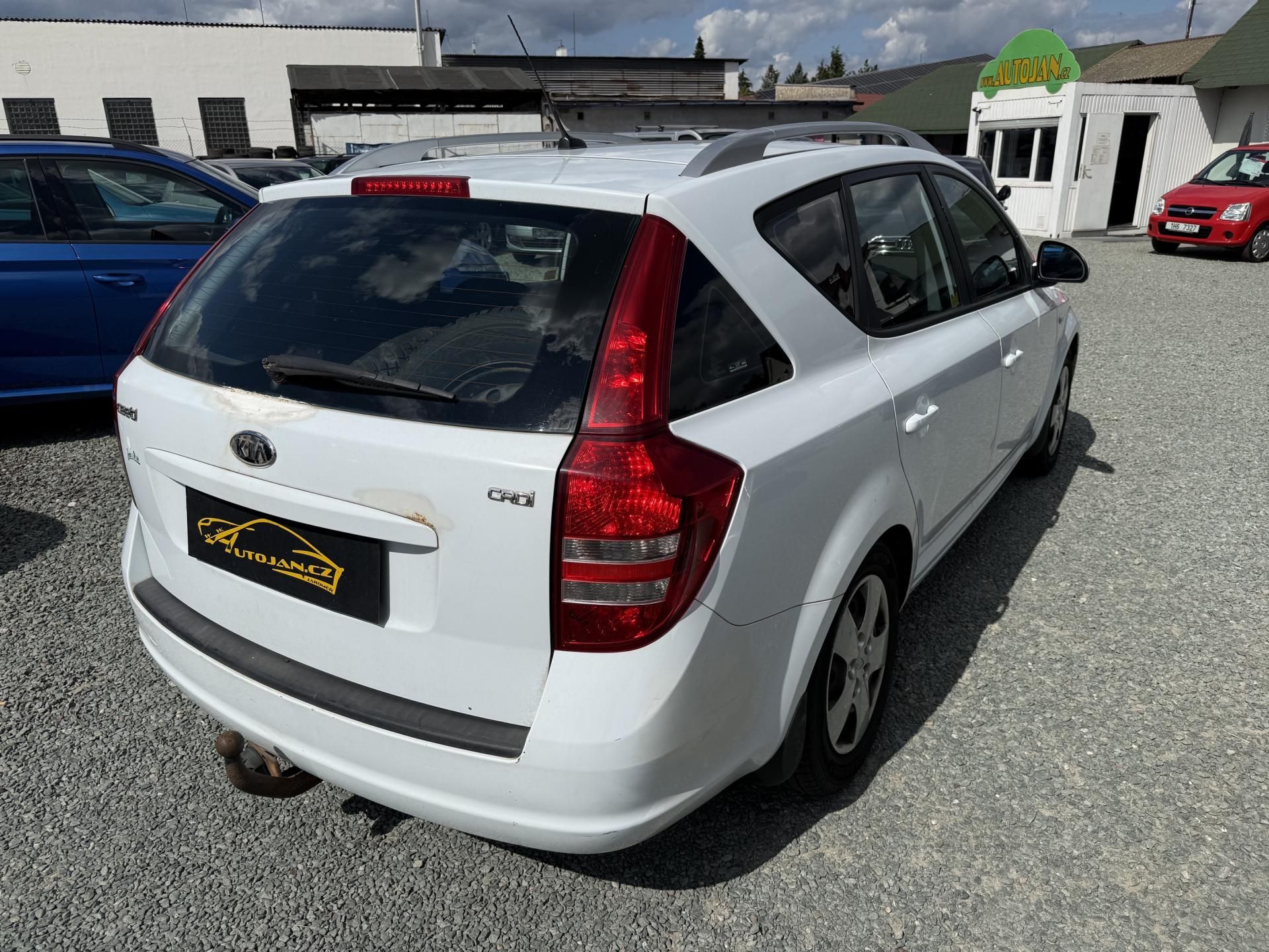 Kia Cee´d, 1.6 CRDi KOMBI - fotka 6