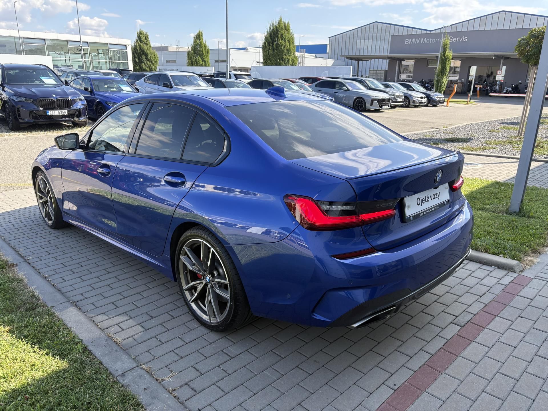 BMW Řada 3, M340d xDrive - fotka 2