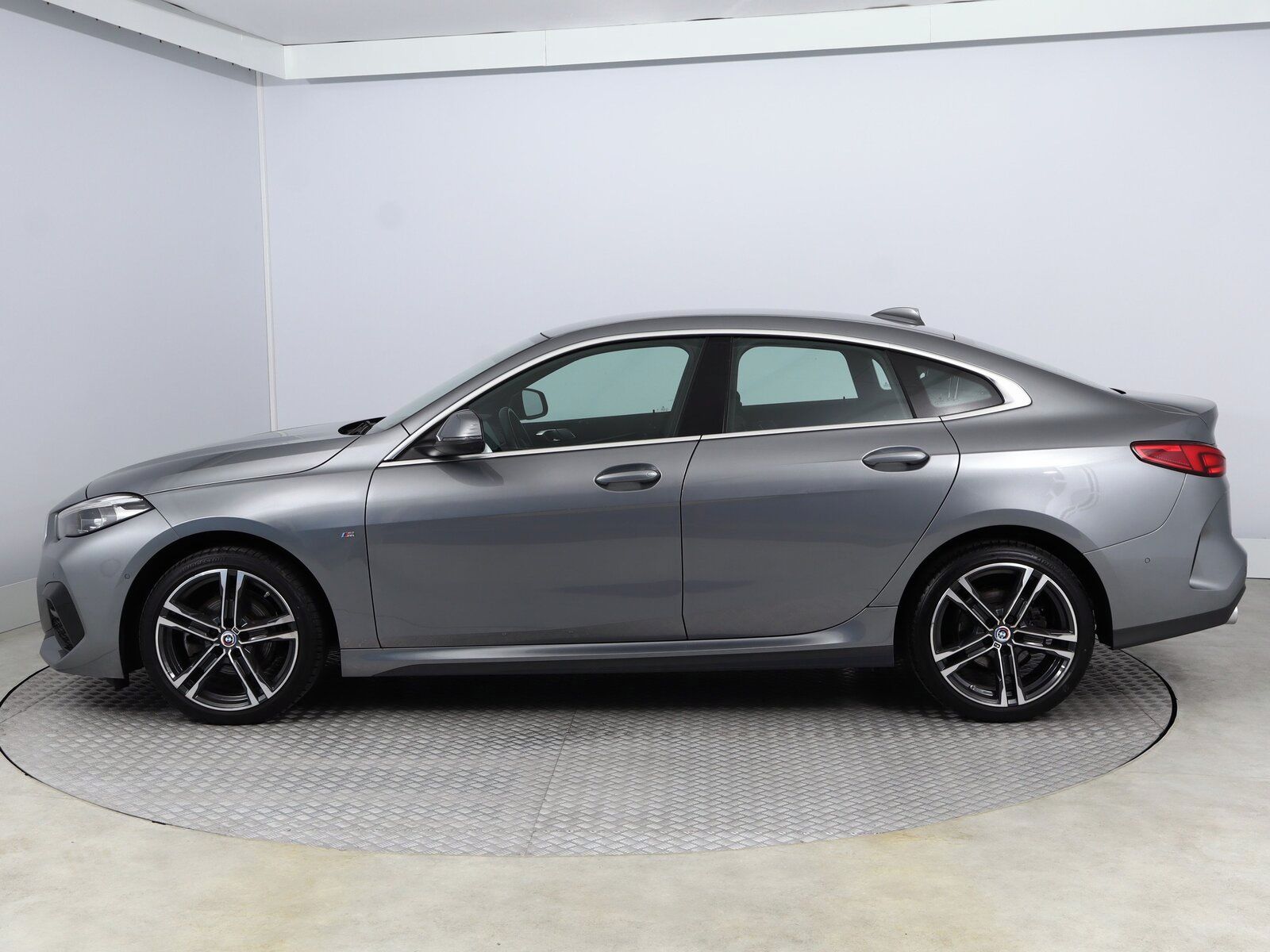 BMW Řada 2, 218i, Záruka, Automat - fotka 3