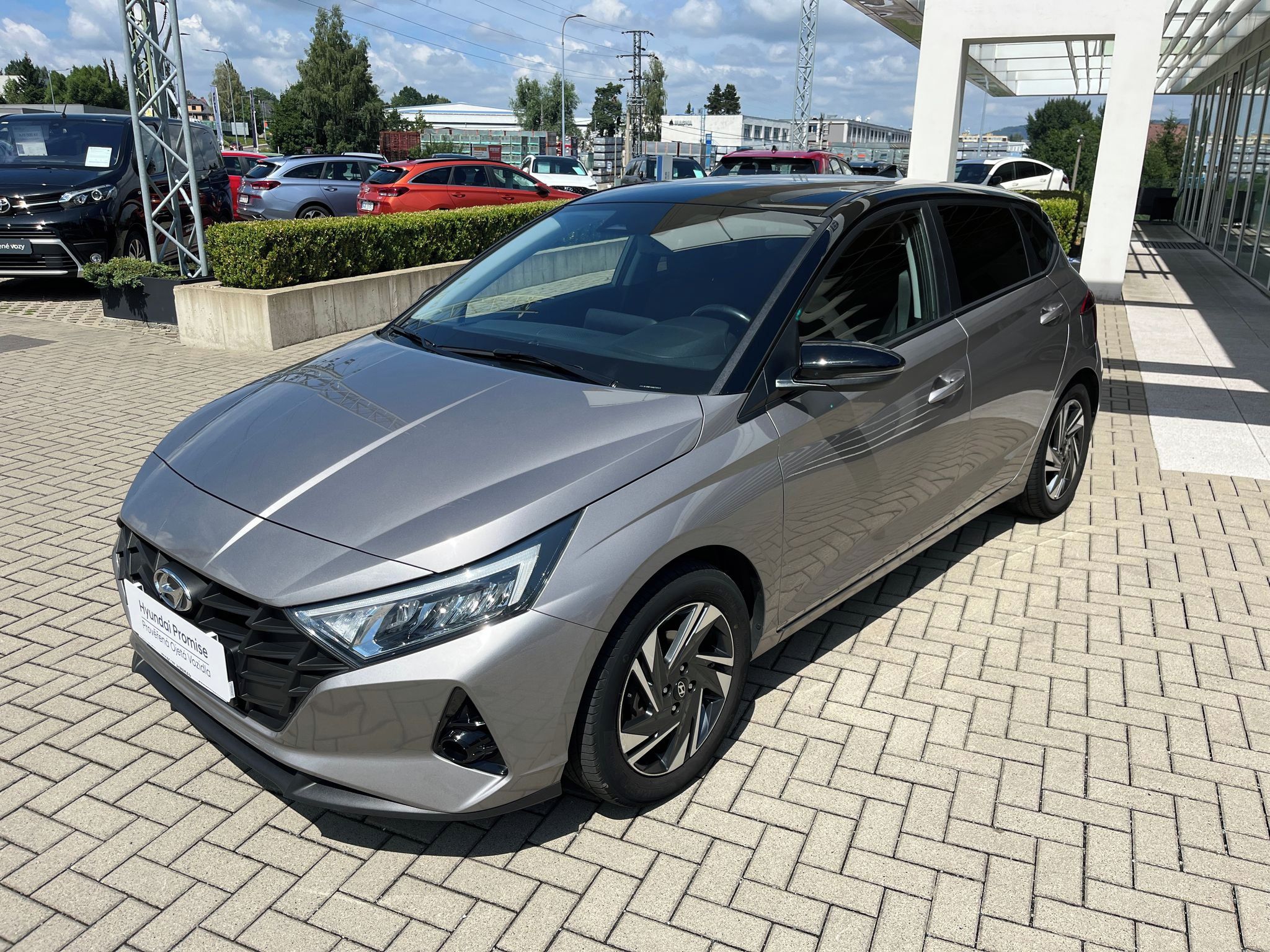 Hyundai i20, 1,2i 84k Smart - fotka 2