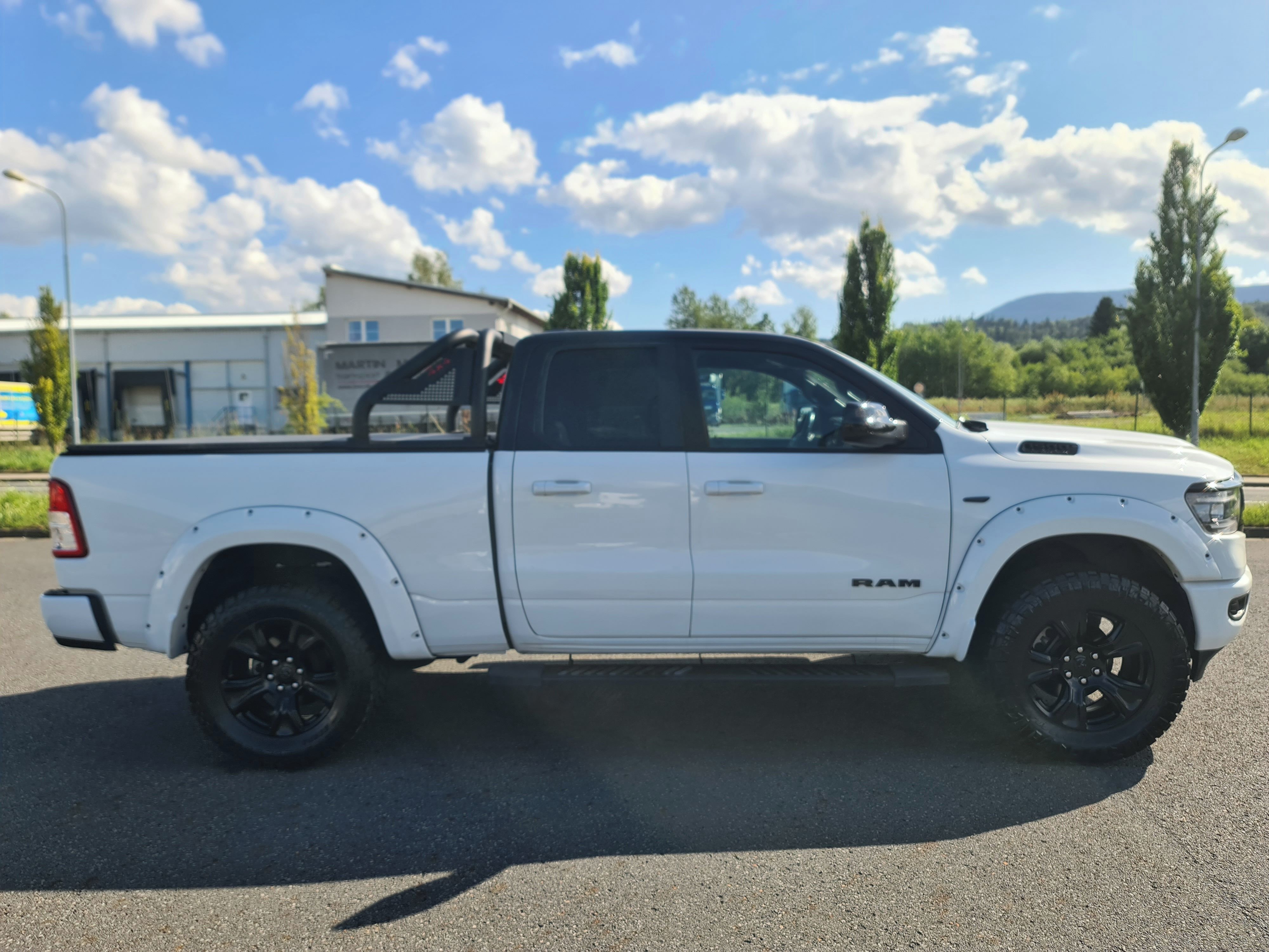 Dodge Ram 1500, 5.7 HEMI 4x4 BIGHORN LPG - fotka 6