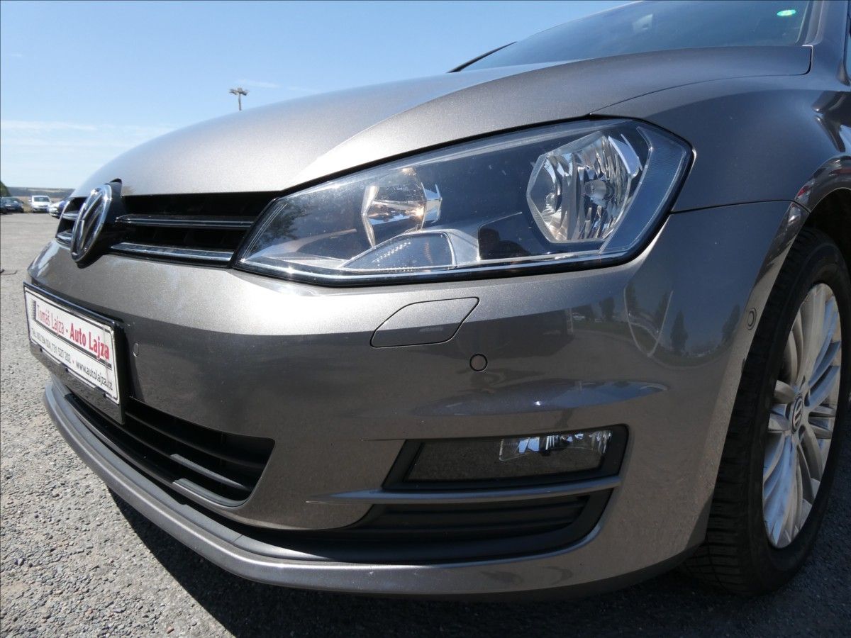 Volkswagen Golf, 1,2 TSi 63kW CUP, 2.majitel - fotka 4