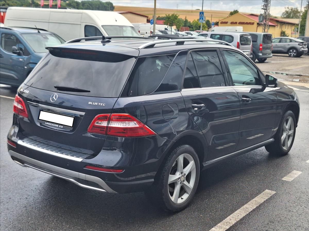 Mercedes-Benz Třídy M, 3,0 Bluetec 4Matic  ML 350 ČR - fotka 5