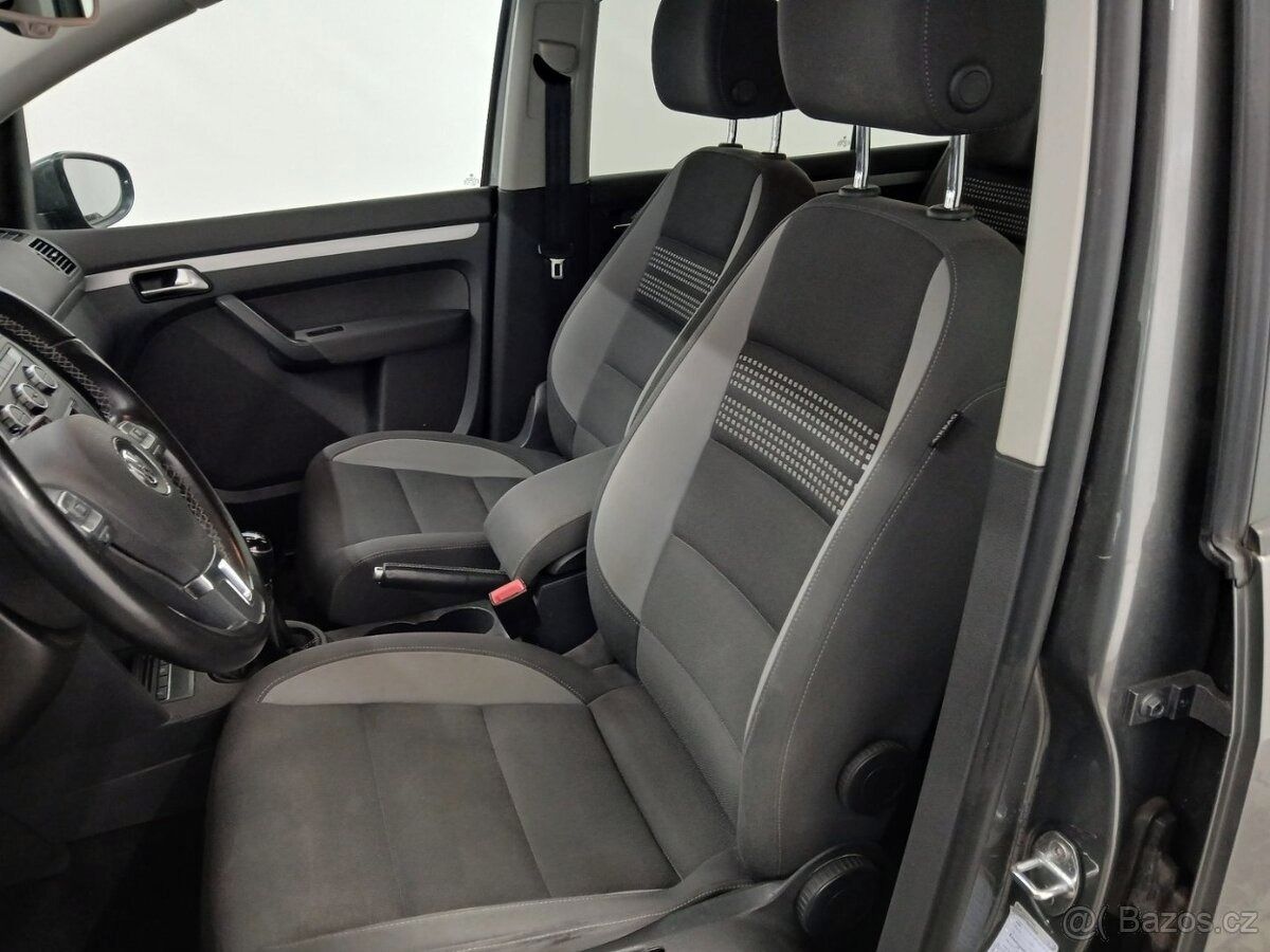 Volkswagen Touran, 1.2Tsi 77KW LIFE SUPER VÝBAVA - fotka 3