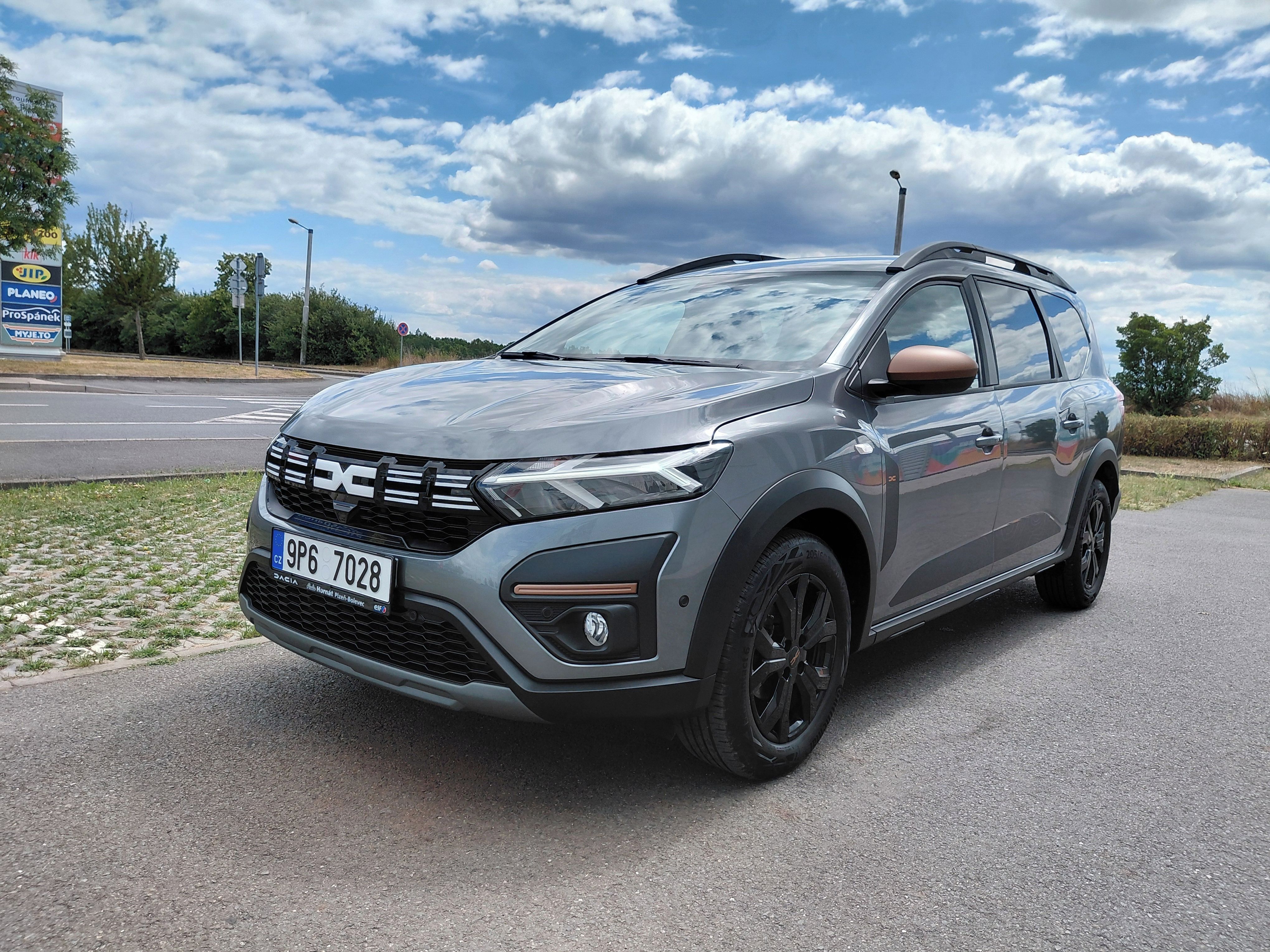 Dacia Jogger, 1.0TCE 81KW STAV NOVÉHO+KOLA - fotka 3