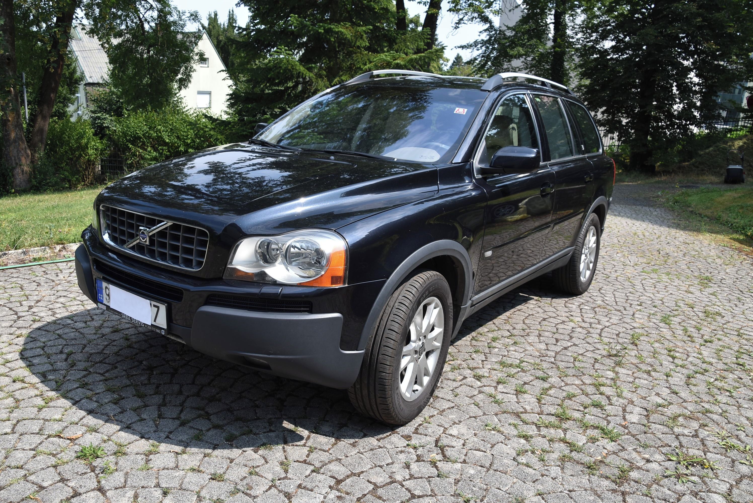 Volvo XC90, Volvo XC90 EXECUTIVE D5 - fotka 2