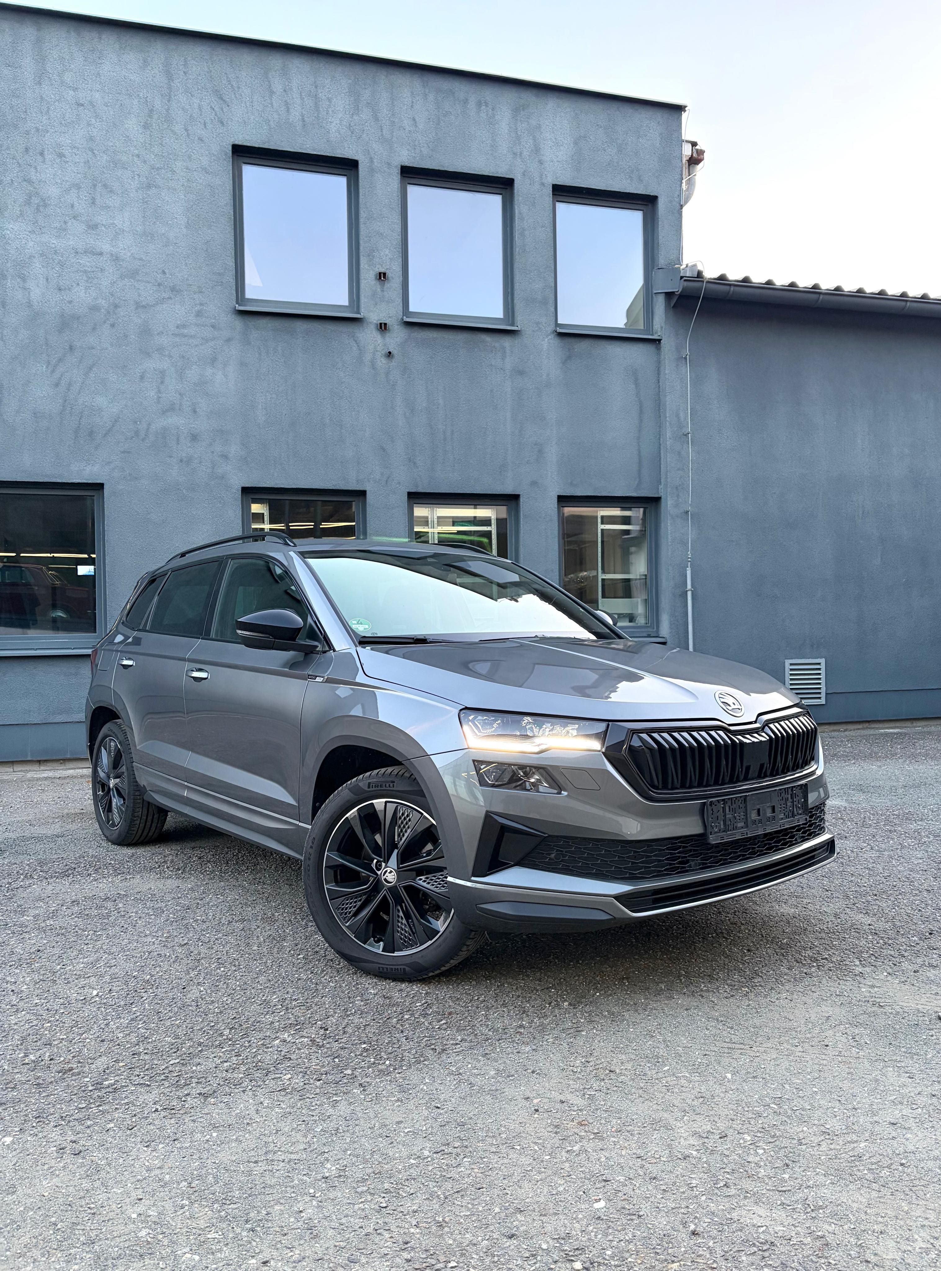 Škoda Karoq, 2.0TDI 4x4 SPORTLINE WEBASTO - fotka 3