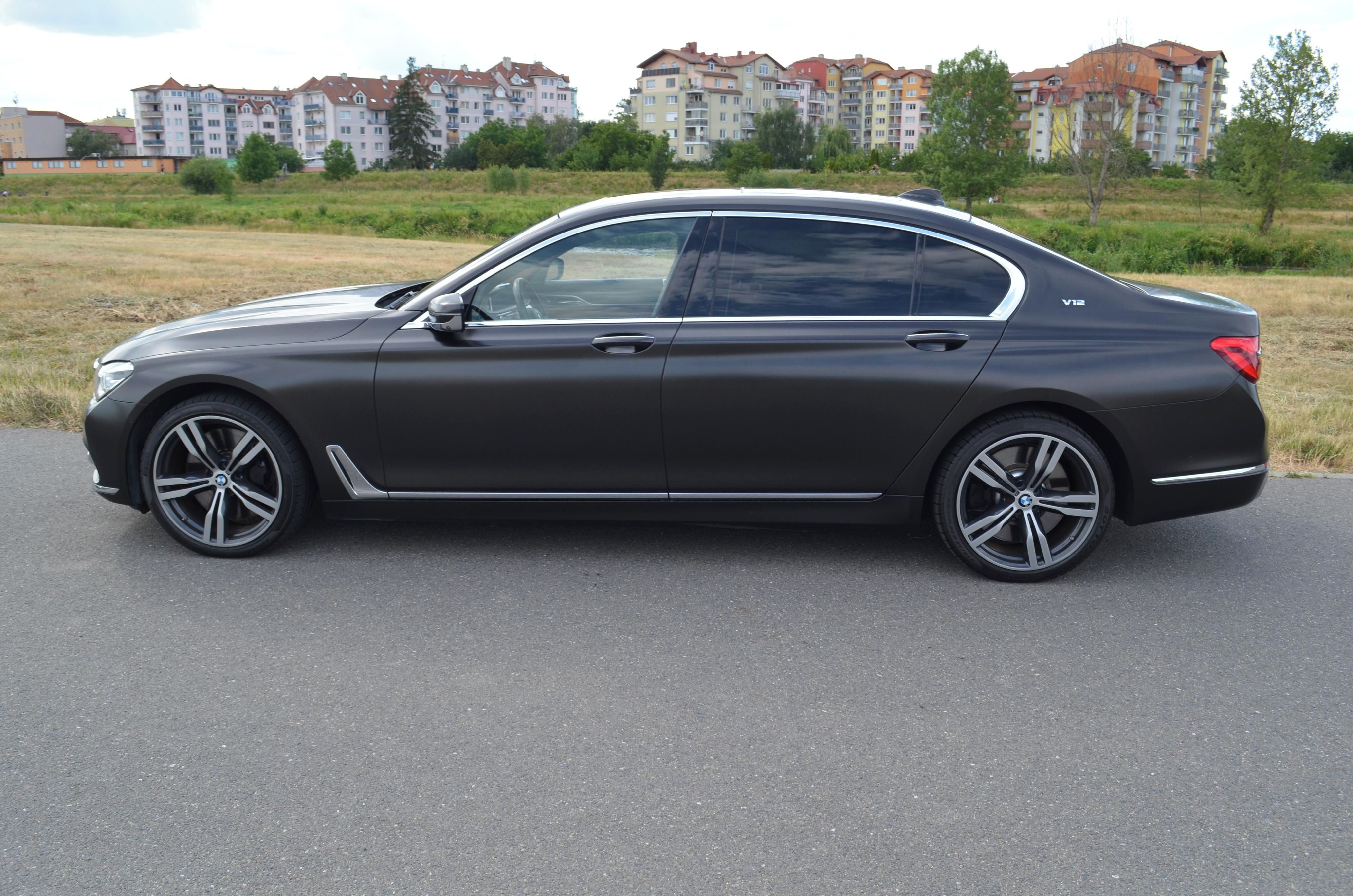 BMW Řada 7, 760Li xDrive,V12TwinTurbo,610k - fotka 4