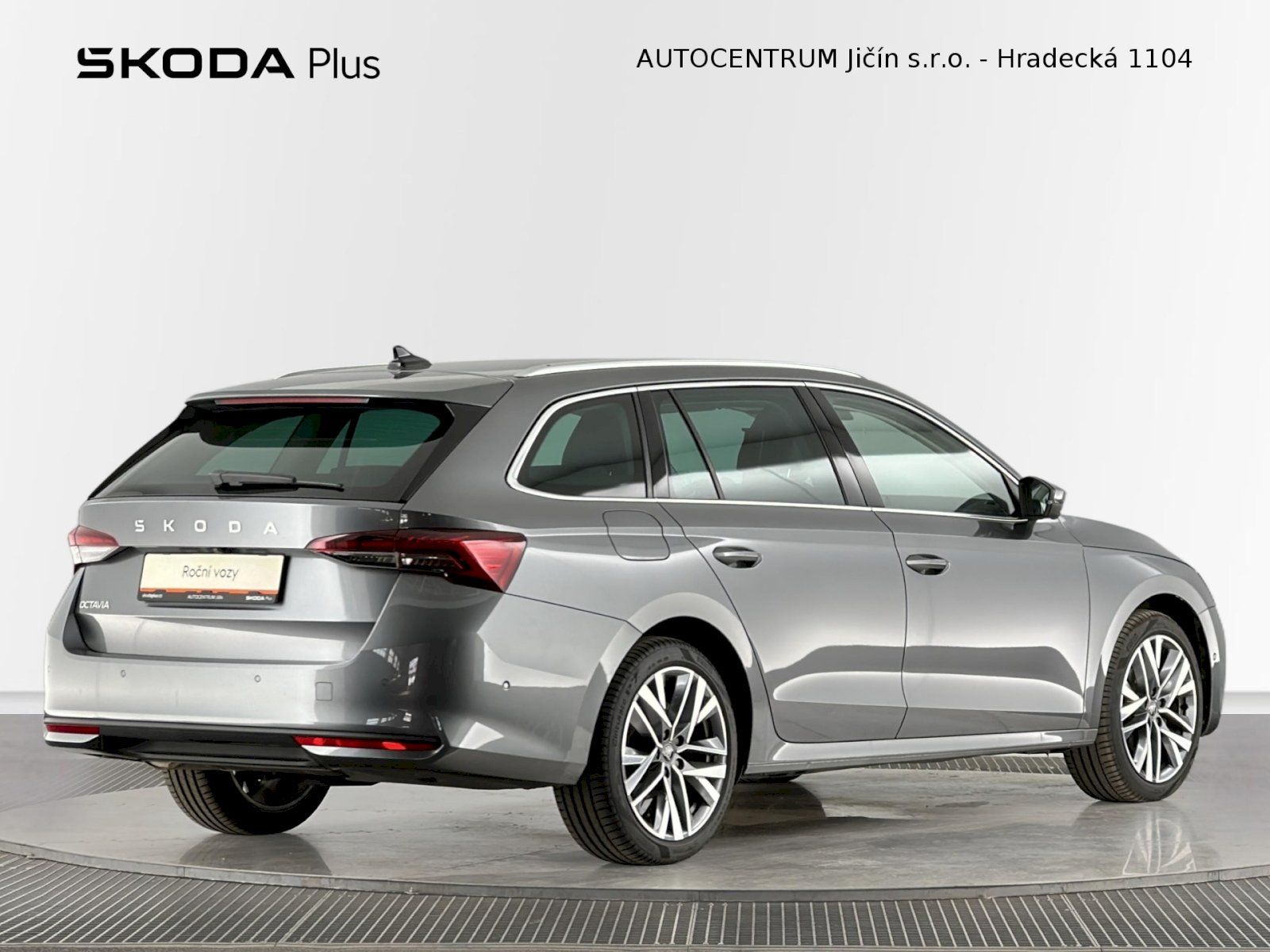 Škoda Octavia, Combi DSG 2.0TDI 110kW Exclusi - fotka 2