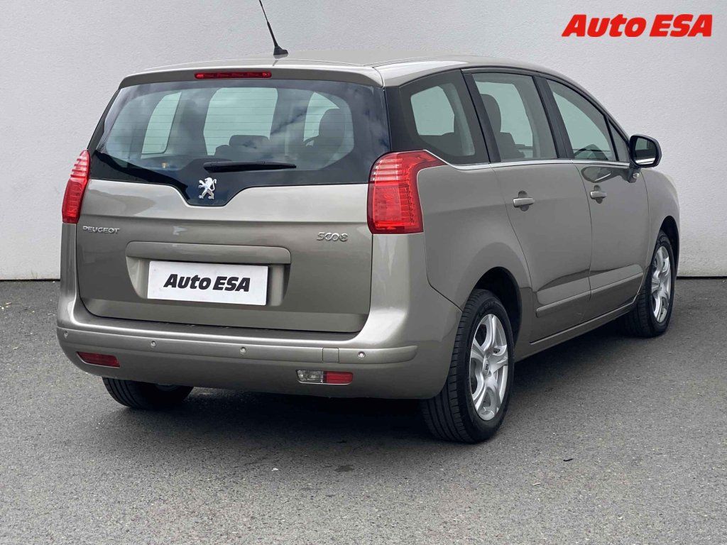 Peugeot 5008, 1.6 HDi,Park. čidla - fotka 4