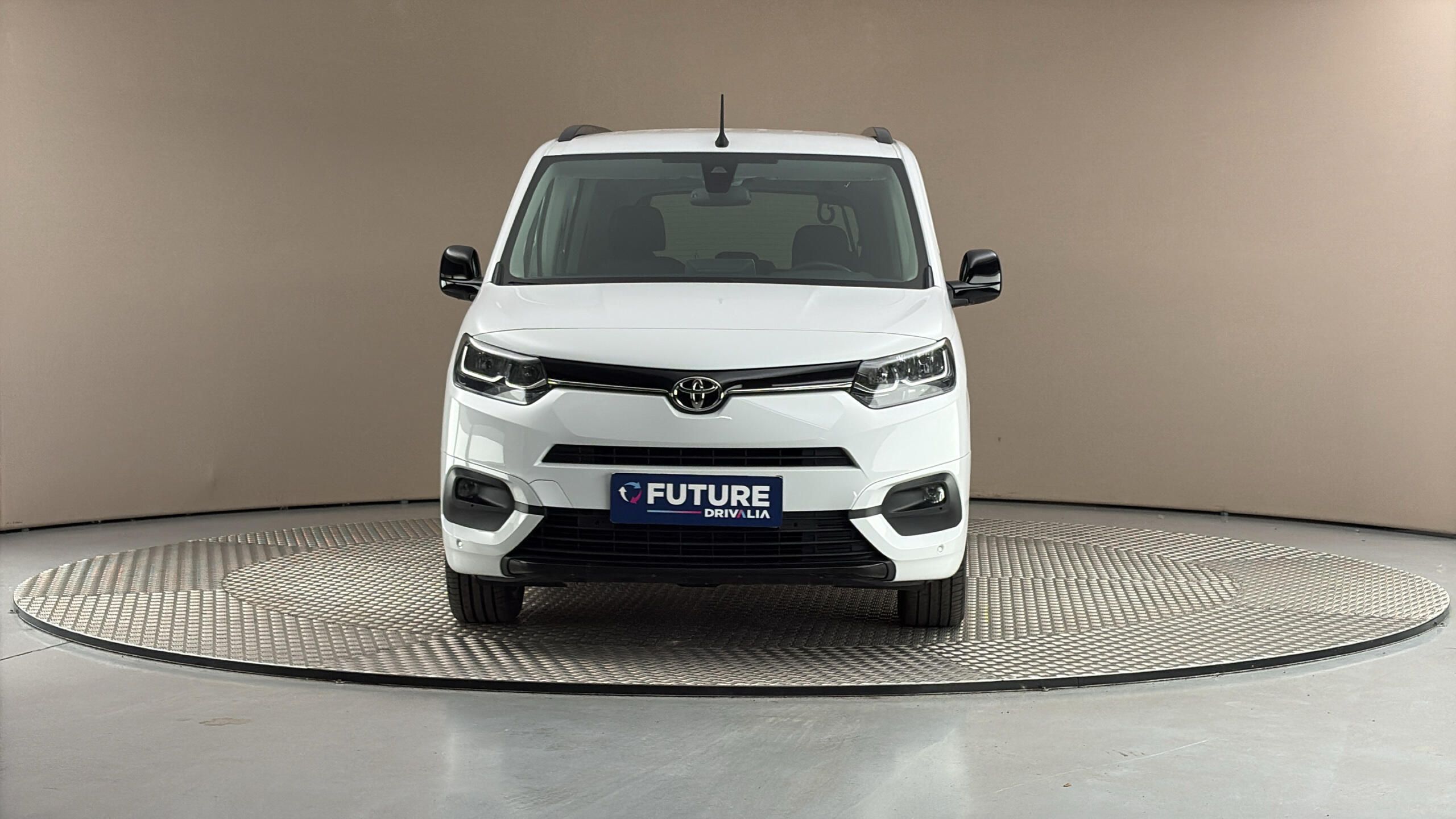 Toyota Proace City Verso, 1.5 D-4D Long Family - fotka 3