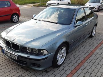 530i