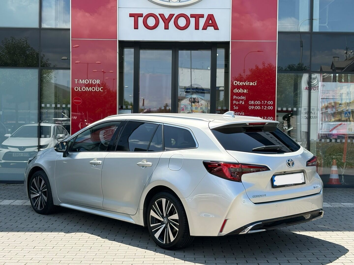 Toyota Corolla, 1.8 Style - fotka 2