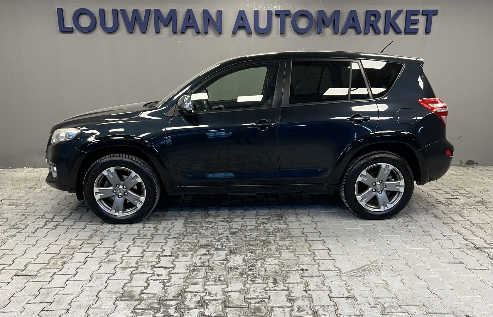 Toyota Rav4, VVT-i LUX 4x4 AT - fotka 3