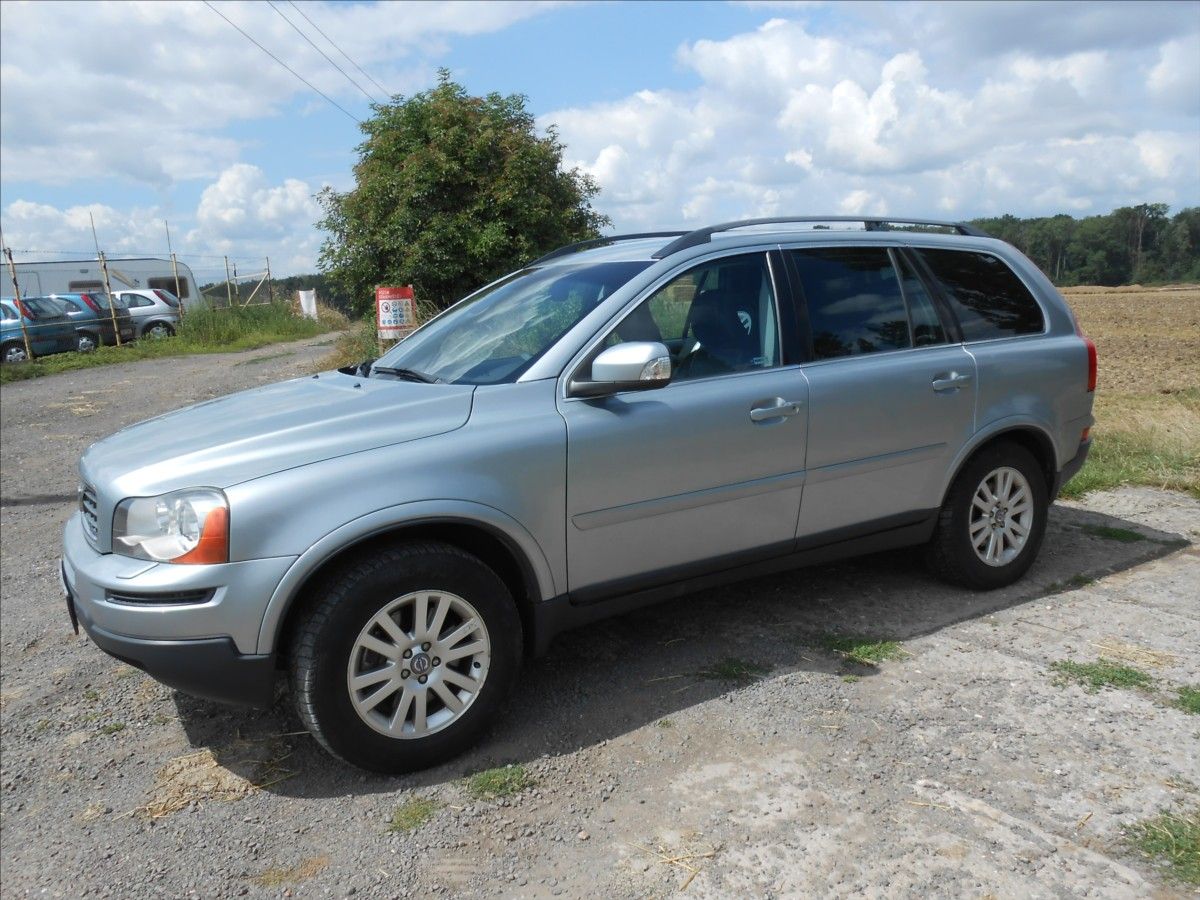 Volvo XC90, 2,4 D5D 136 kW  CZ  Serviska