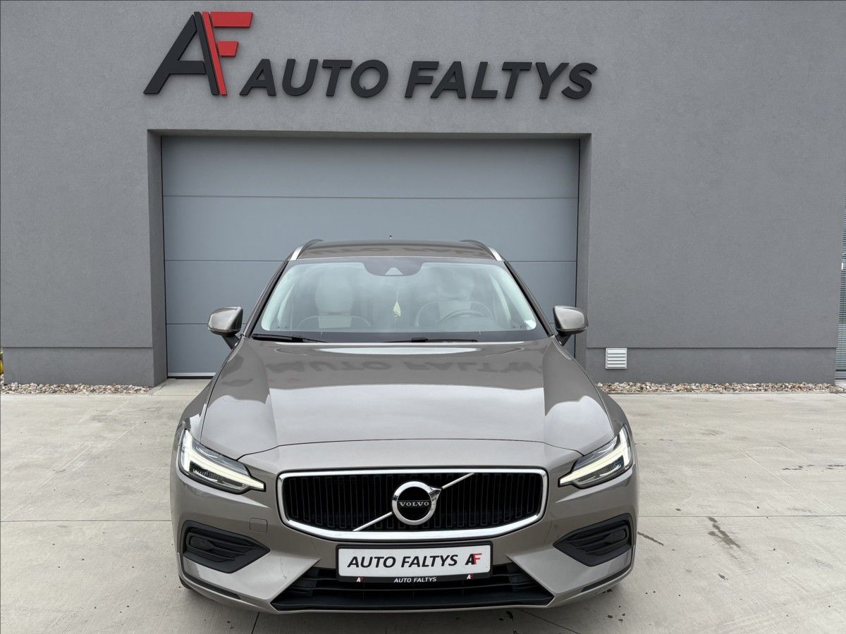 Volvo V60, 2,0 D3 110 KW MOMENTUM MANUAL - fotka 3