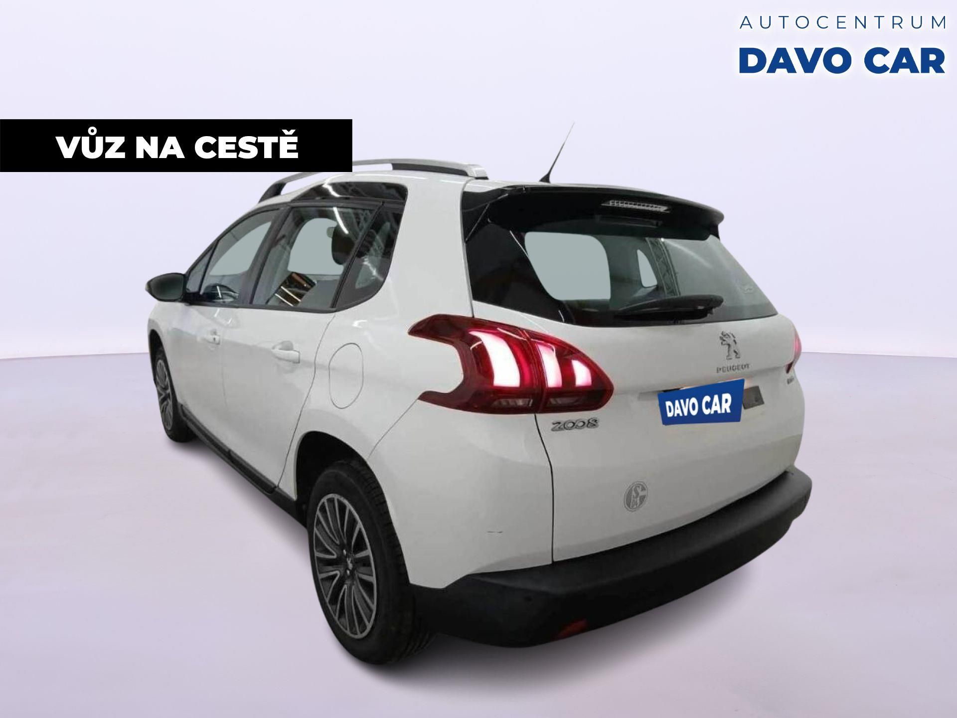 Peugeot 2008, 1.2 PureTech 60 kW Klima - fotka 3