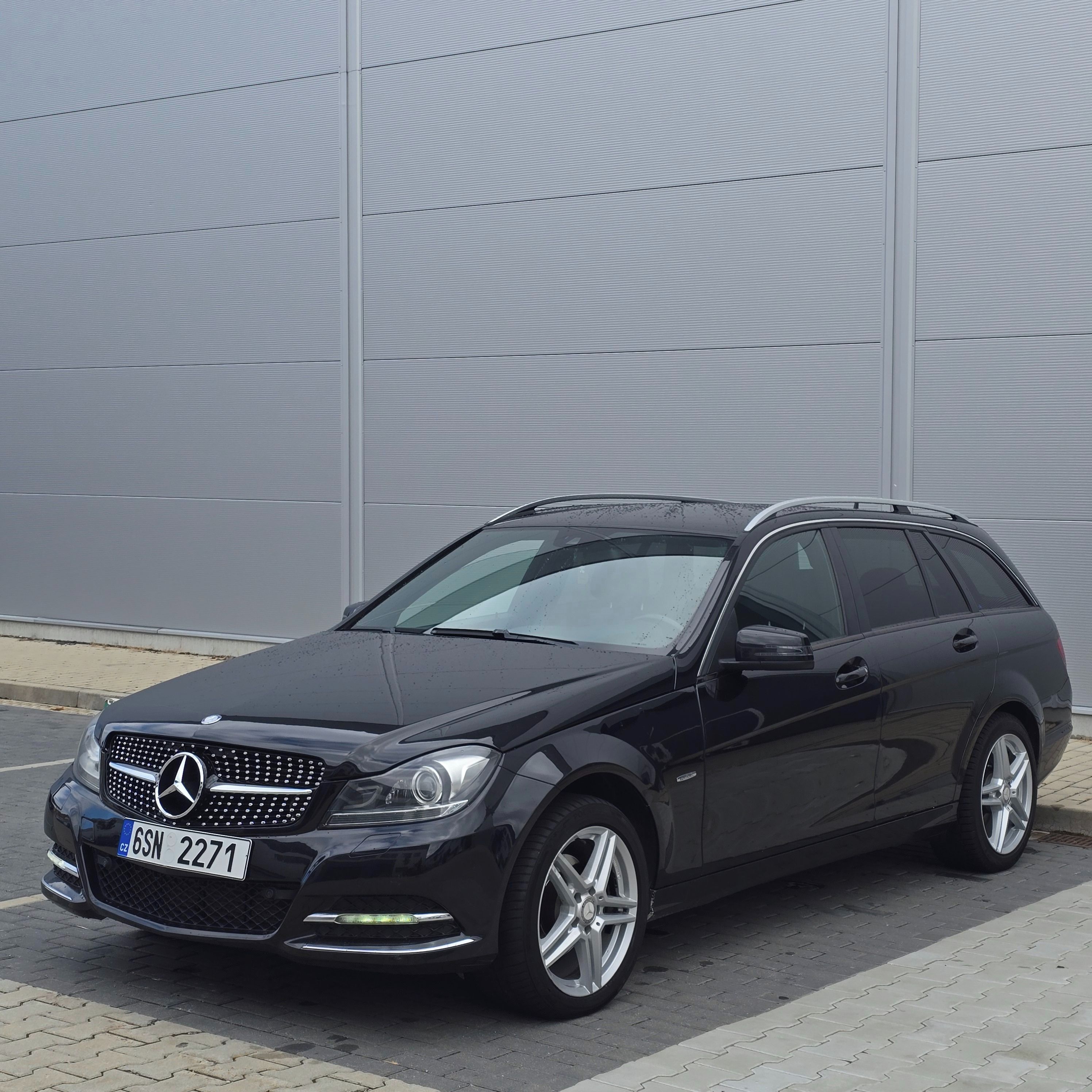 Mercedes-Benz Třídy C, 2.2 CDI, 7G-Tronic Plus, 125KW - fotka 2