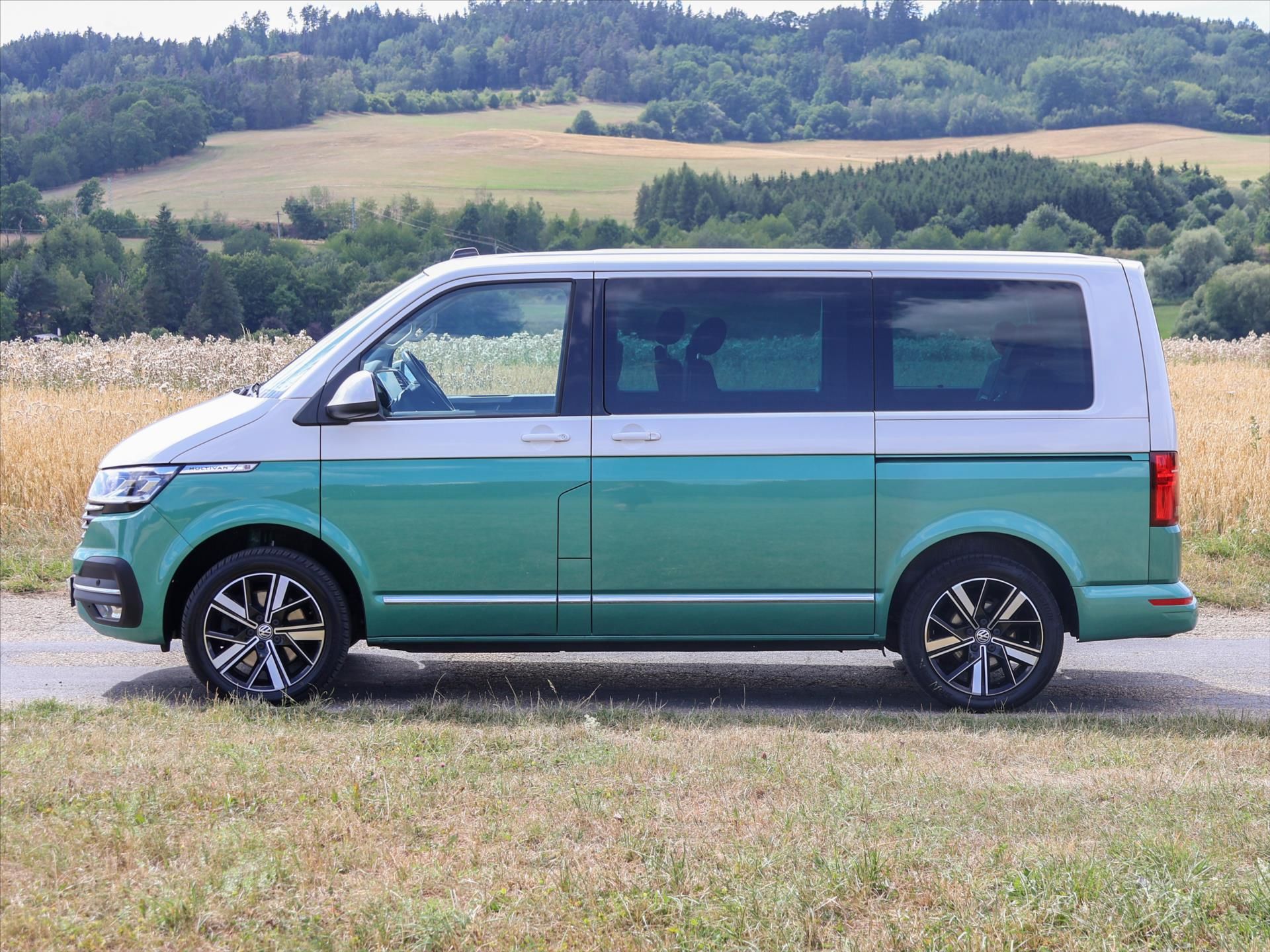Volkswagen Multivan, 2,0 TDI 150kW DSG Generation S - fotka 4