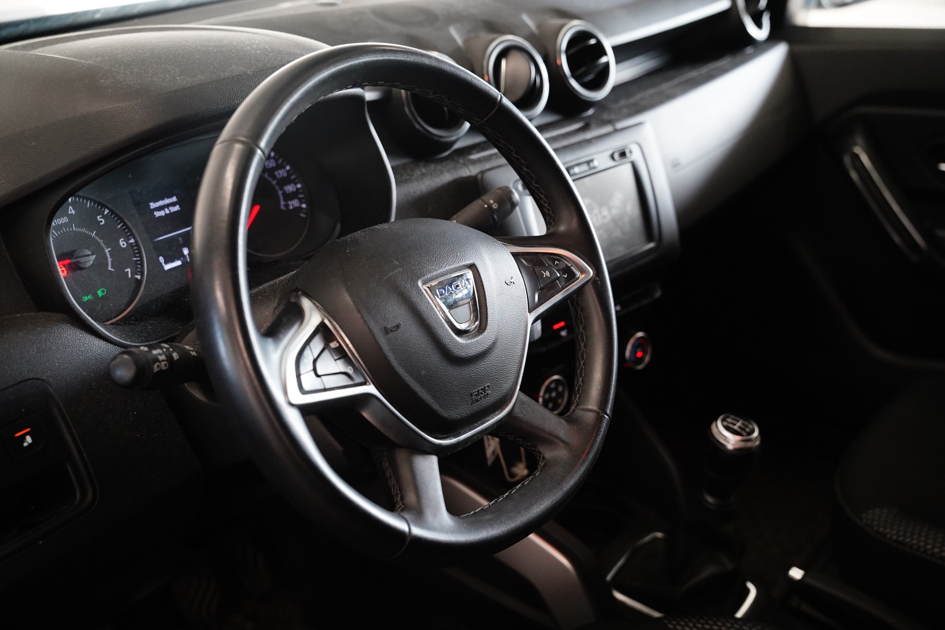 Dacia Duster, 1.6i 84 kW Access - fotka 6
