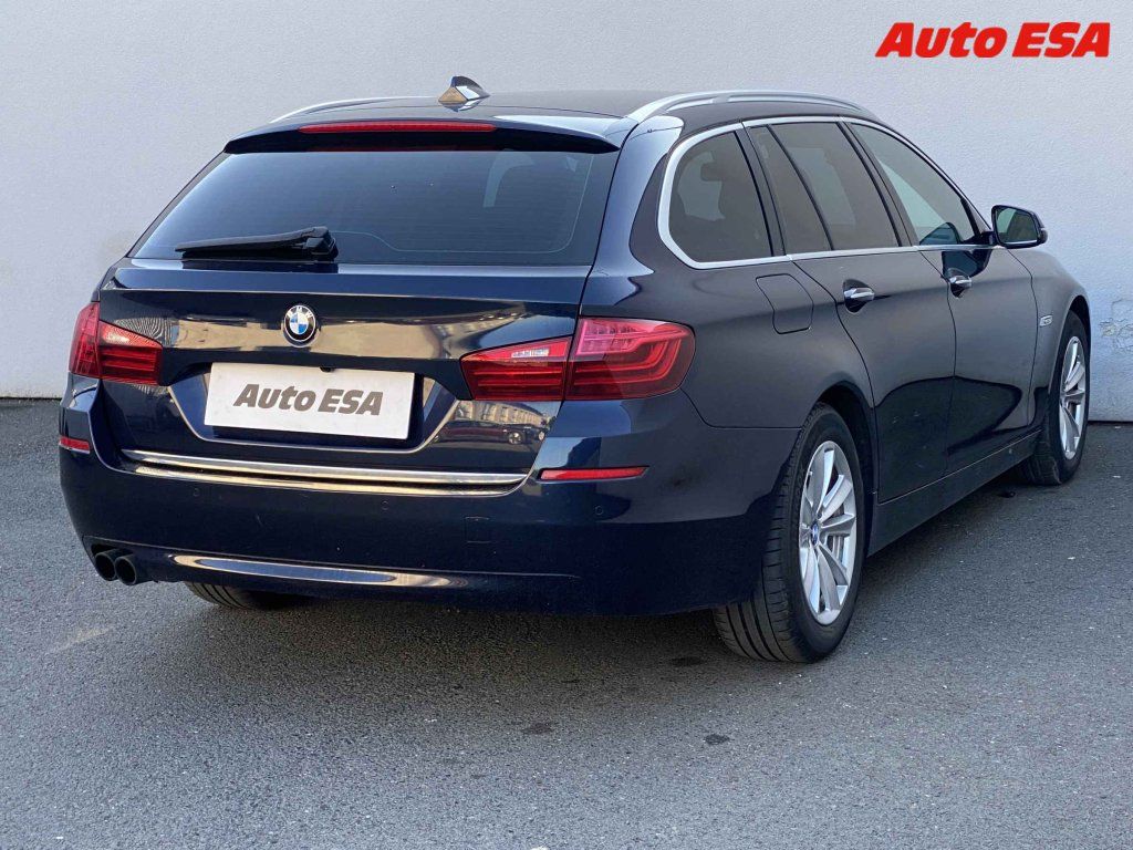 BMW Řada 5, 2.0i 528i xDrive,LuxuryLine - fotka 4