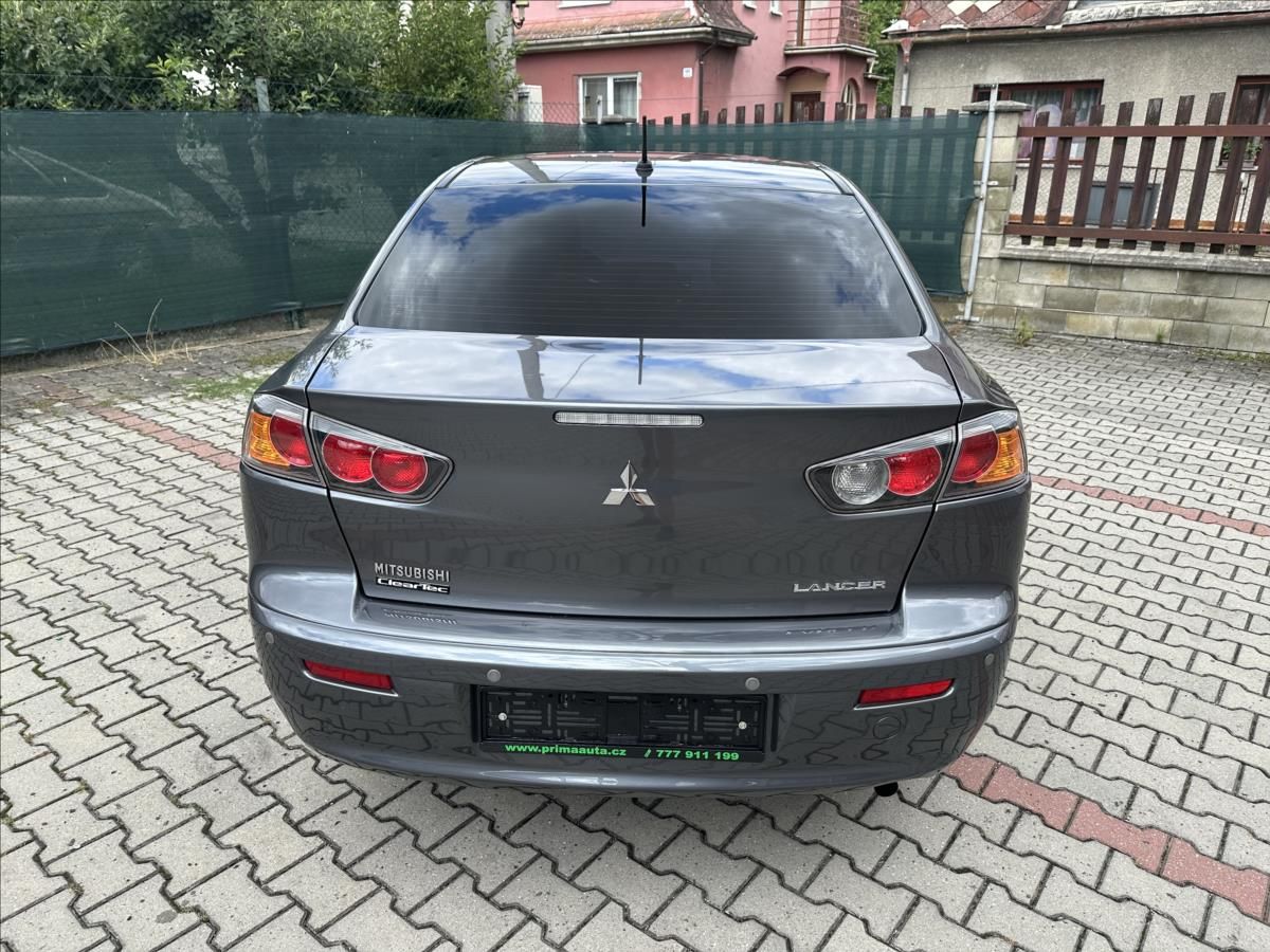 Mitsubishi Lancer, 1,6 33 tis KM !! TOP STAV !! - fotka 6