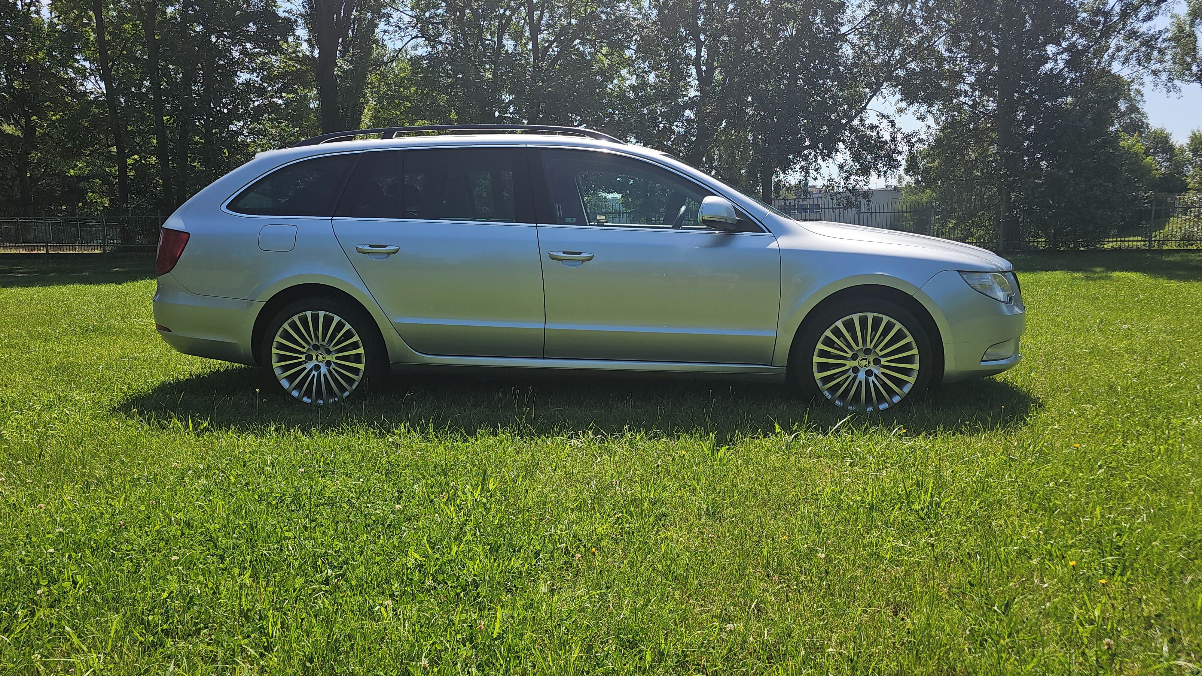 Škoda Superb - fotka 4