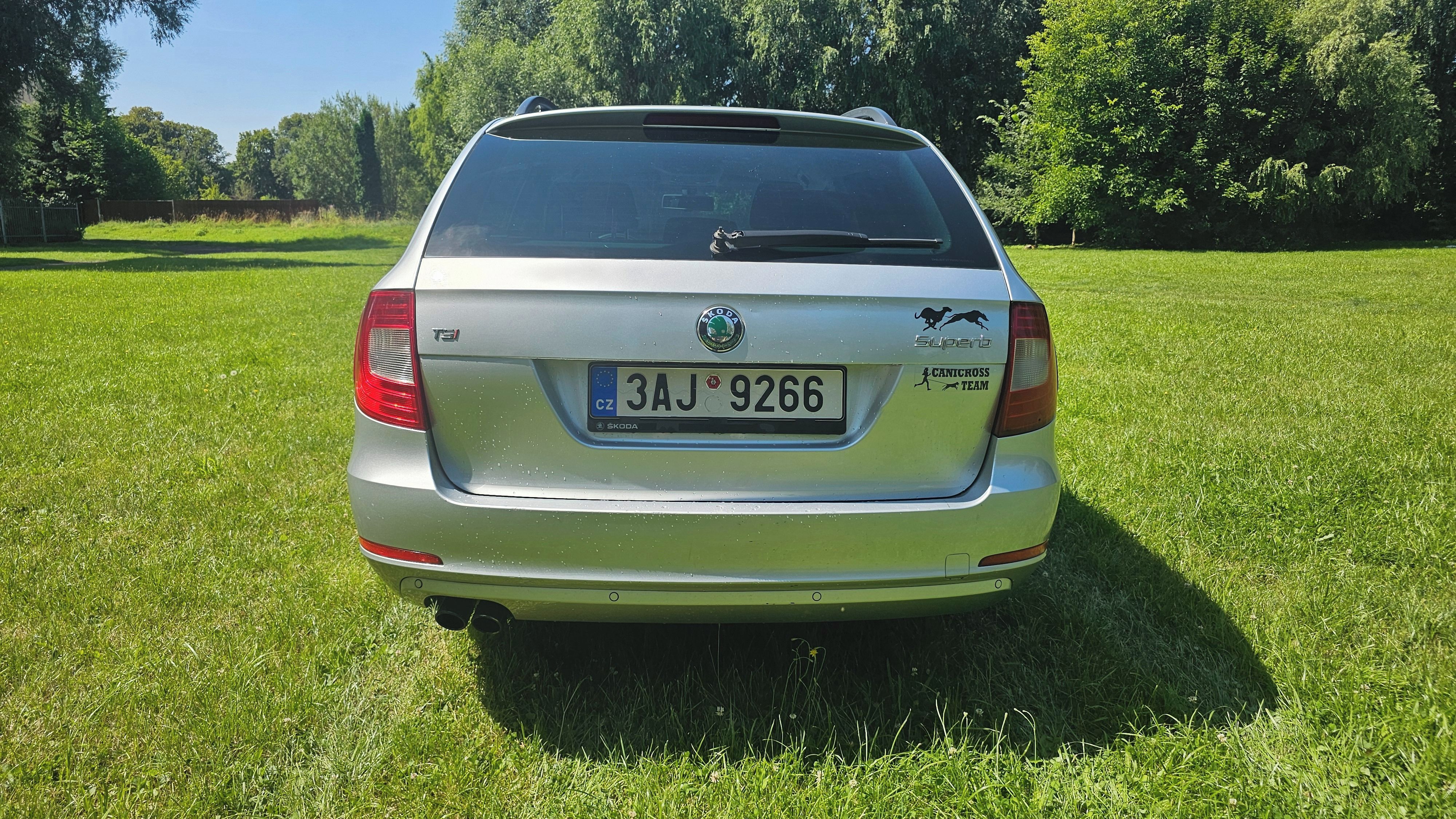 Škoda Superb - fotka 6